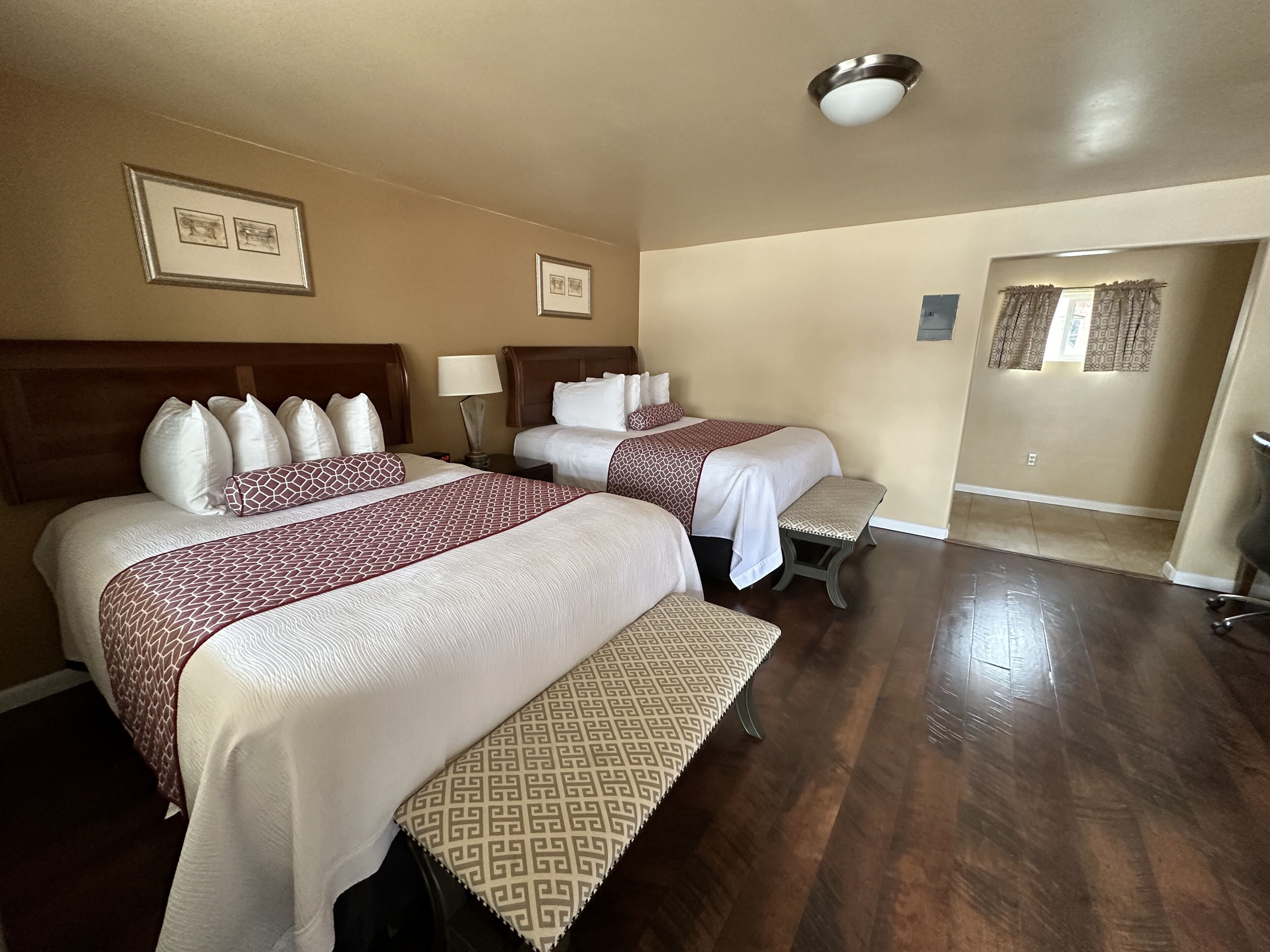 Abram Inn and Suites