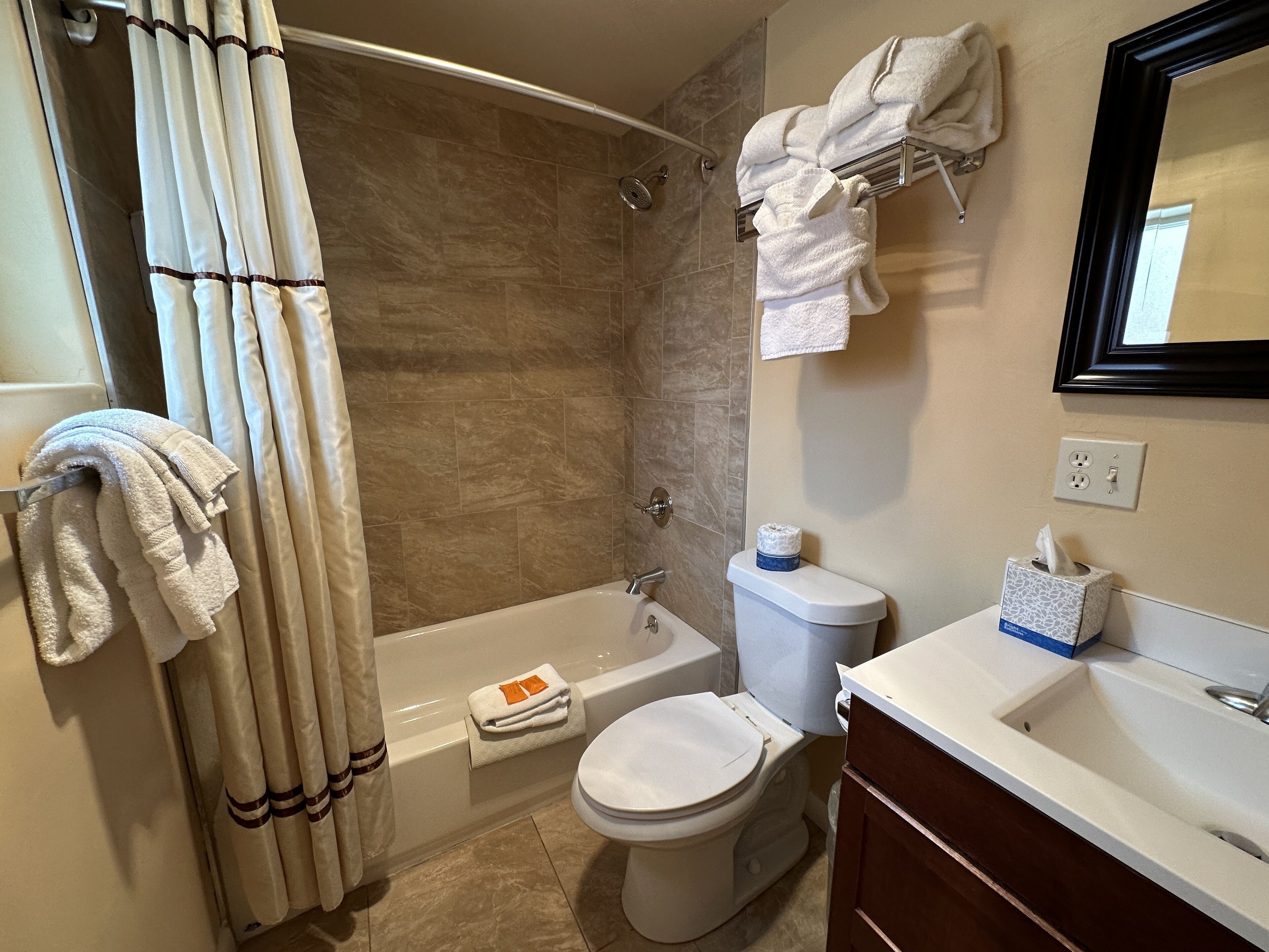 Abram Inn and Suites