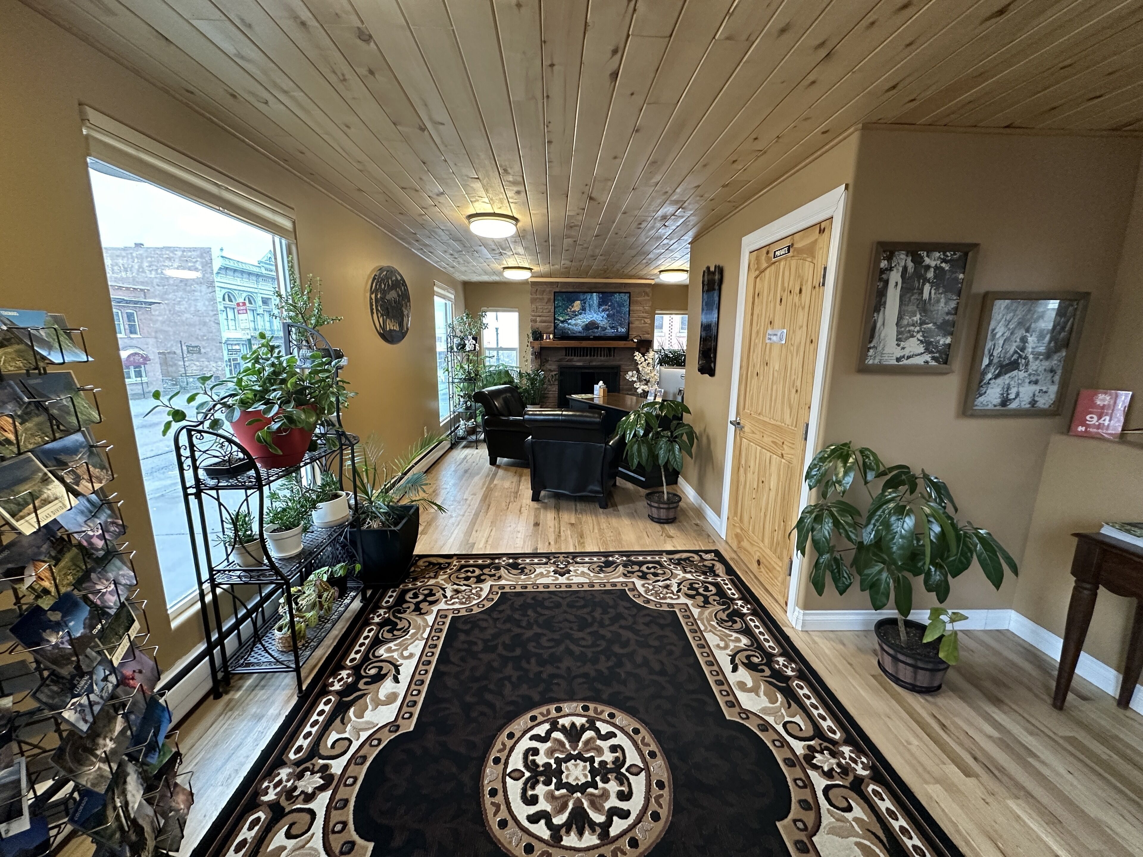 Abram Inn and Suites