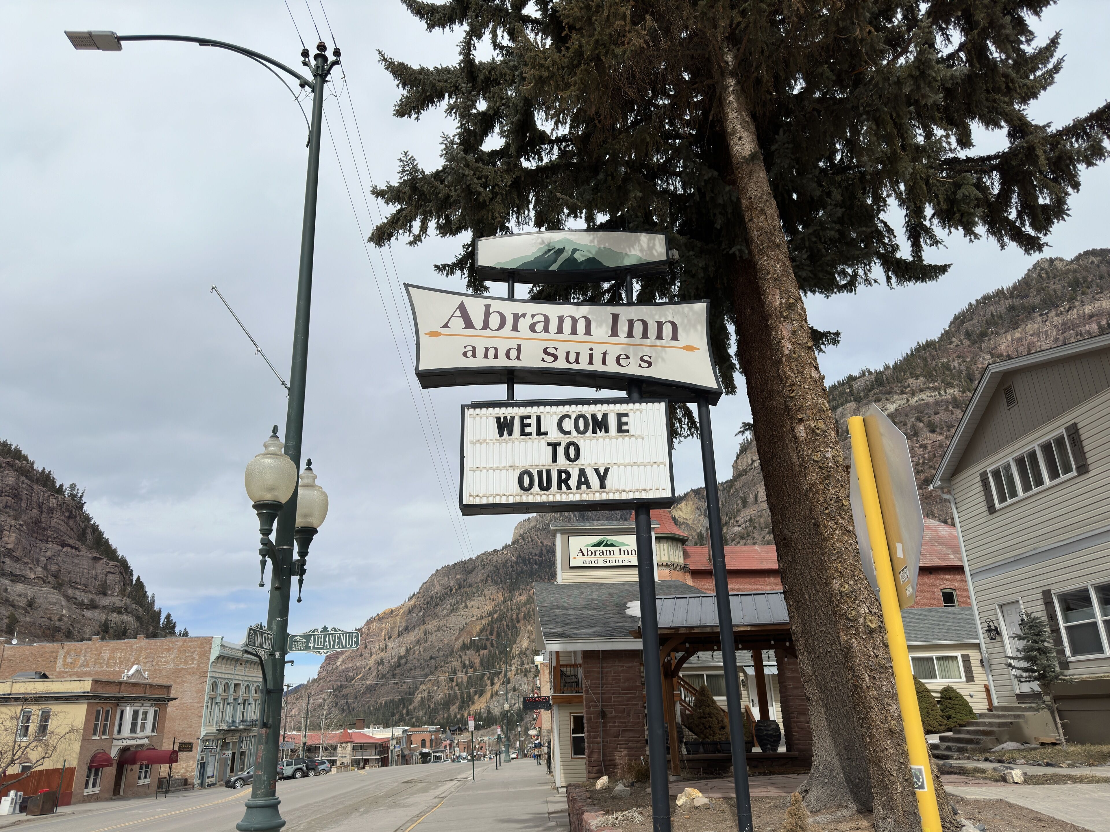 Abram Inn and Suites
