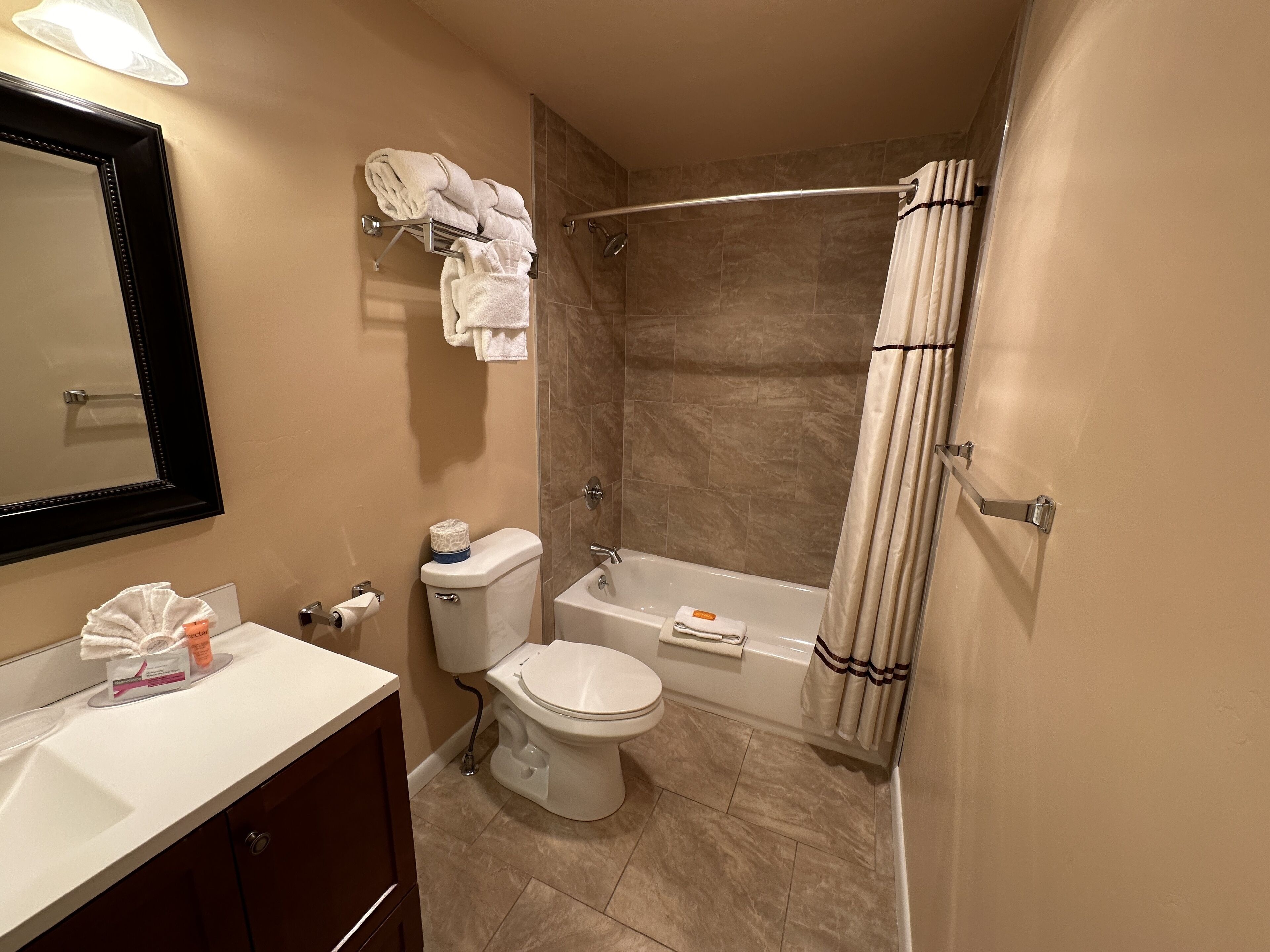 Abram Inn and Suites