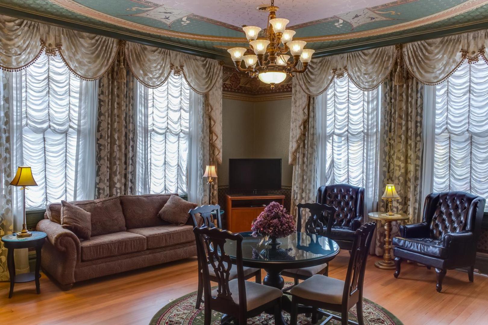 Beaumont Hotel & Spa