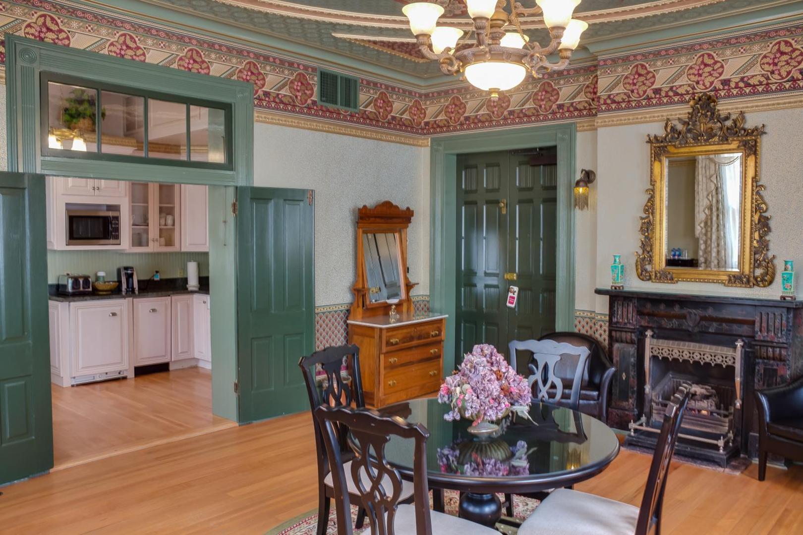 Beaumont Hotel & Spa