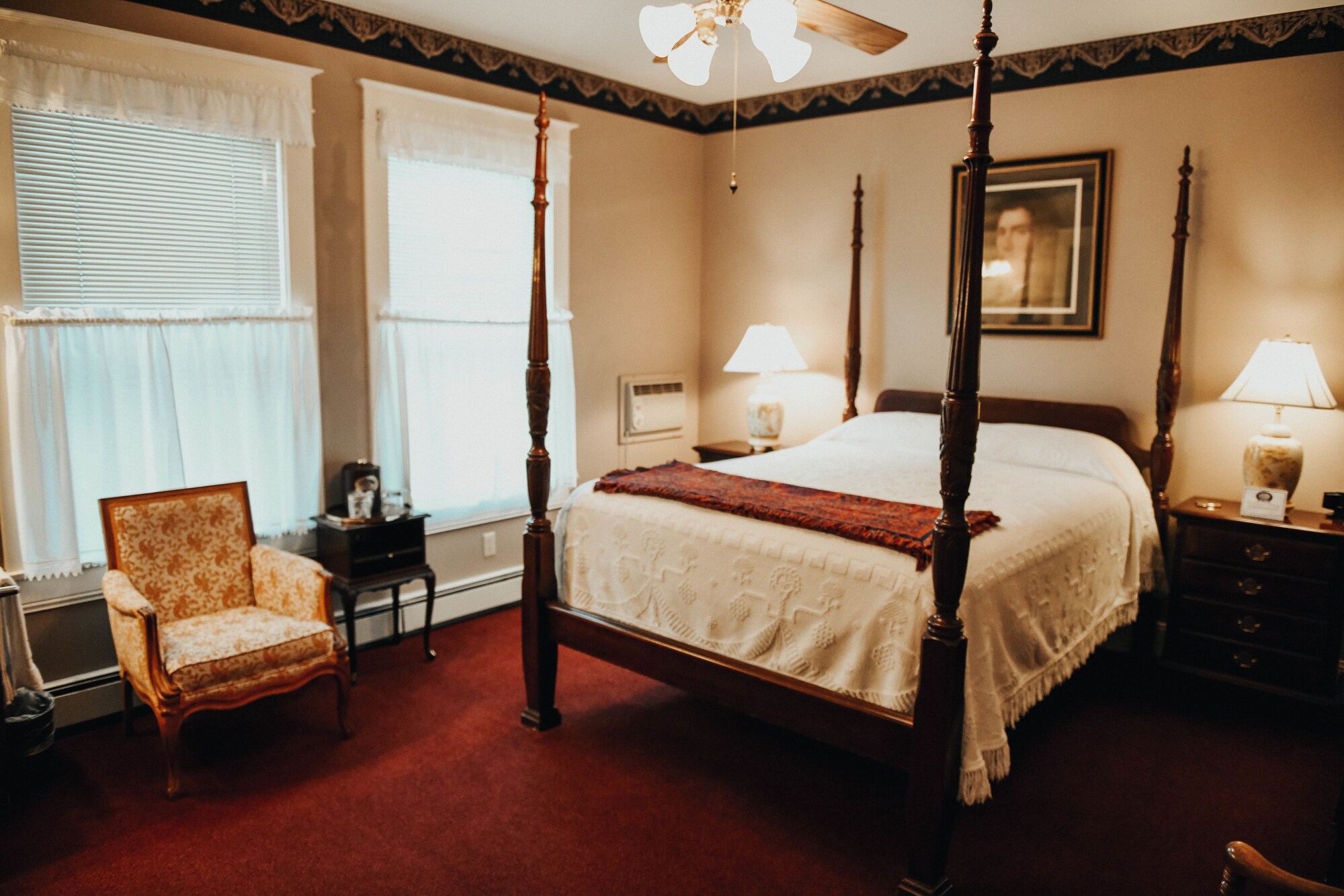 China Clipper Inn