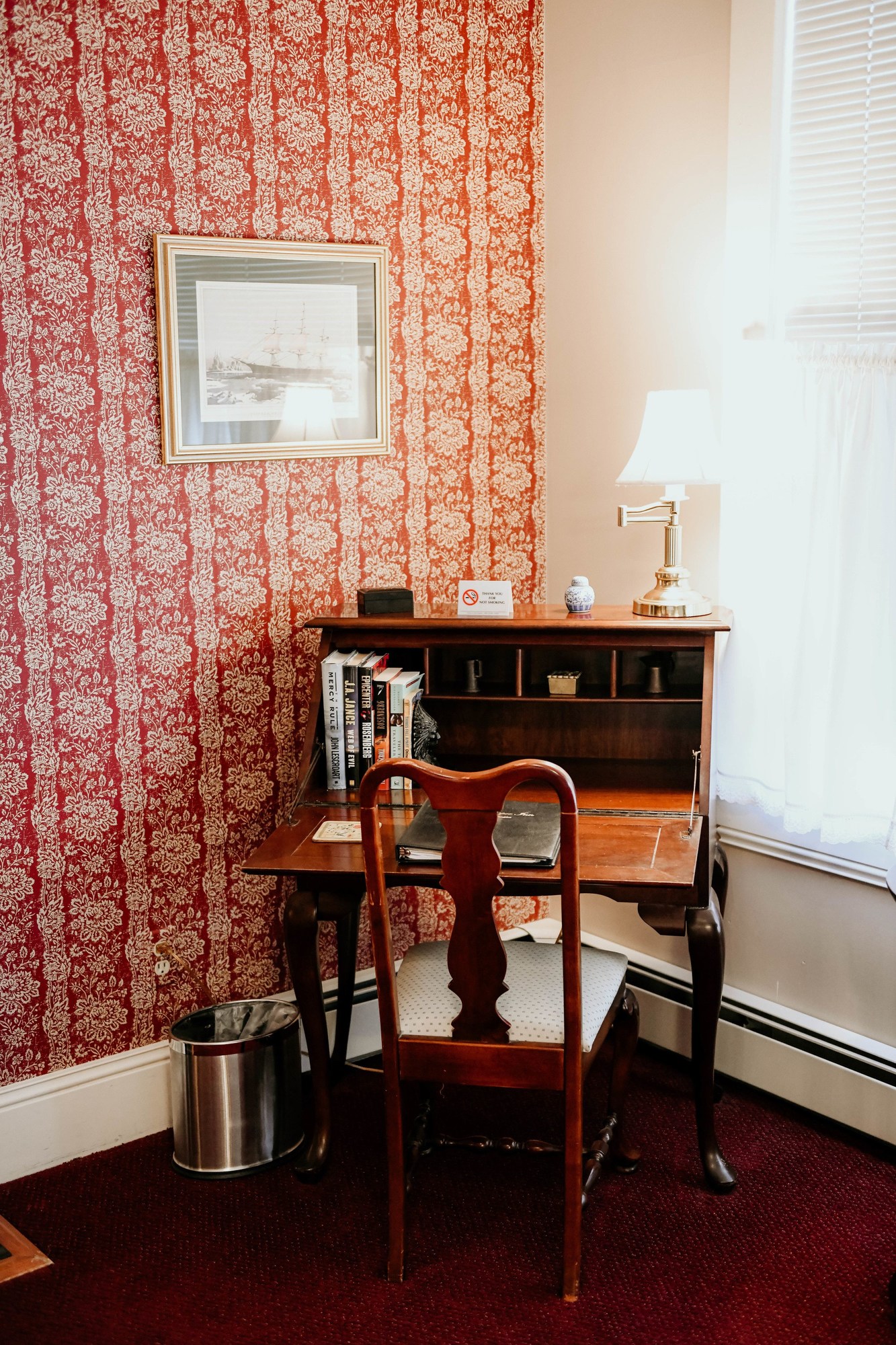 China Clipper Inn