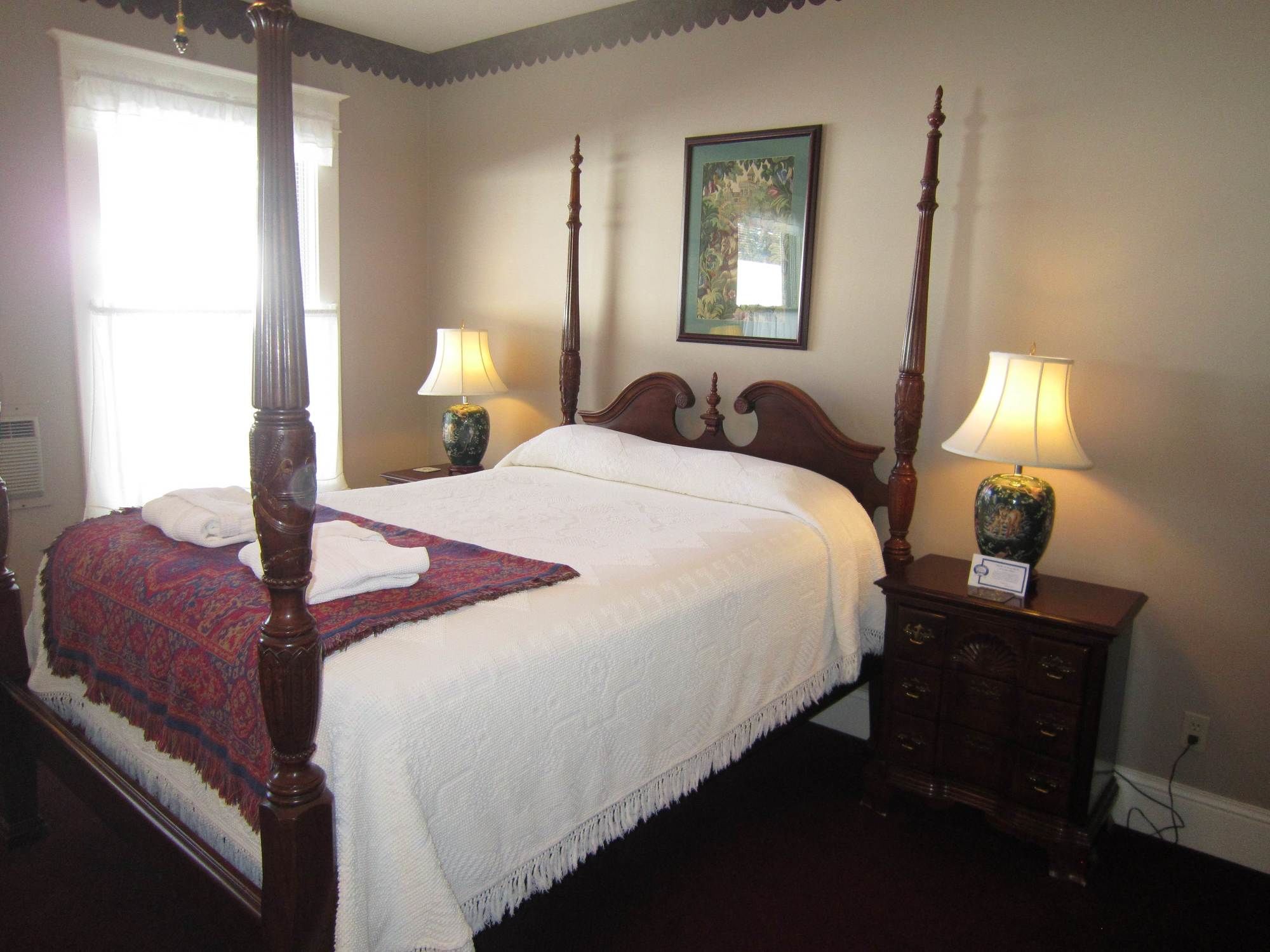 China Clipper Inn