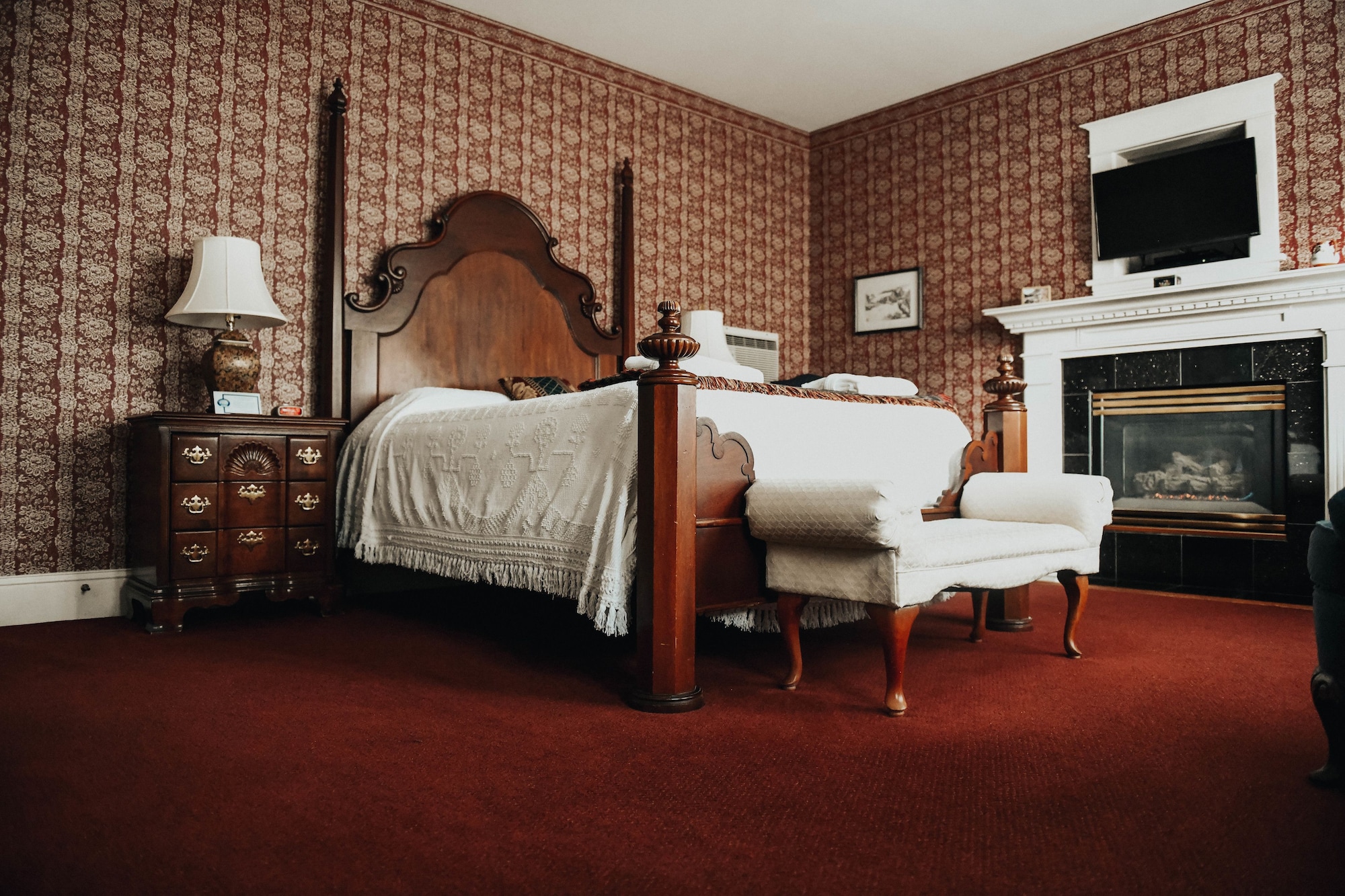China Clipper Inn