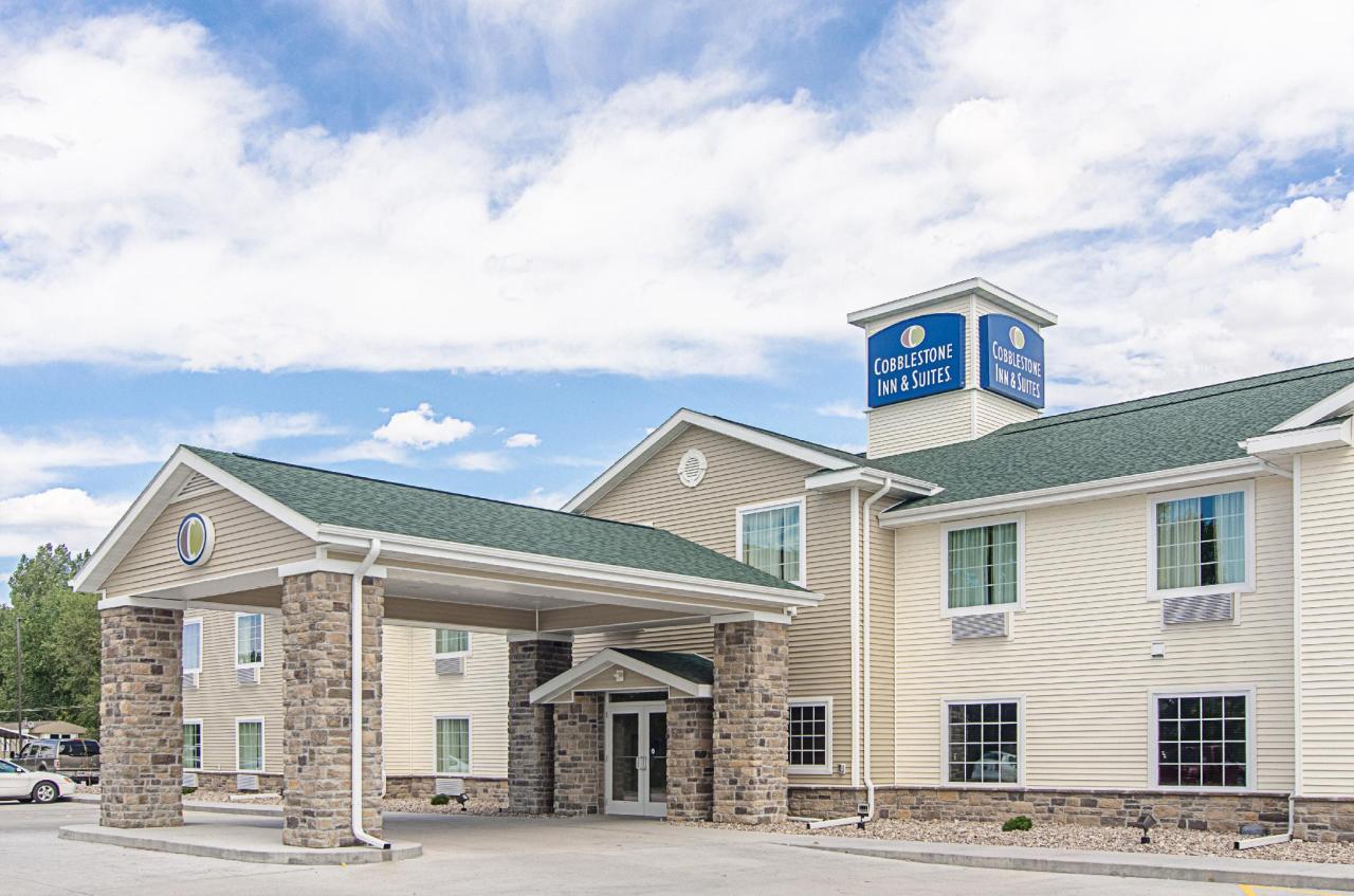 Cobblestone Inn & Suites - Pine Bluffs