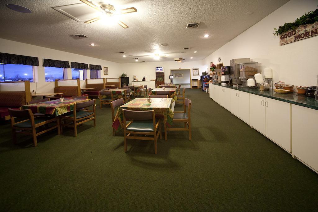 Days Inn by Wyndham Rawlins
