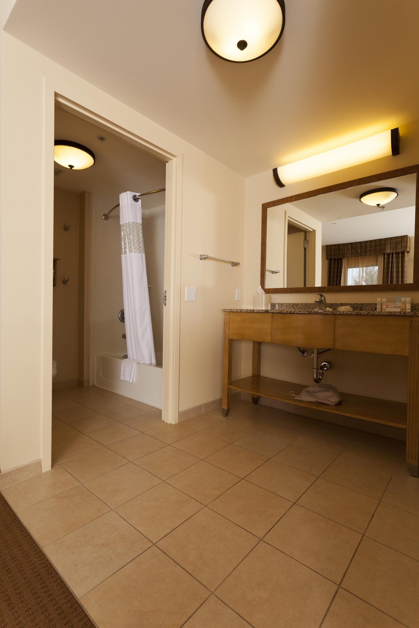 Hampton Inn & Suites Riverton