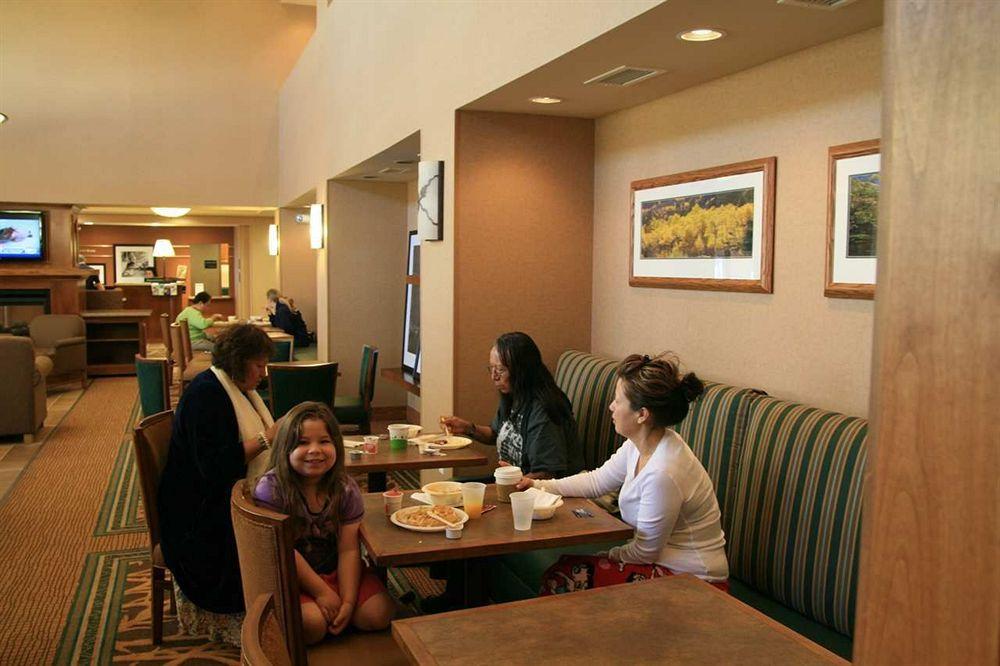 Hampton Inn & Suites Riverton