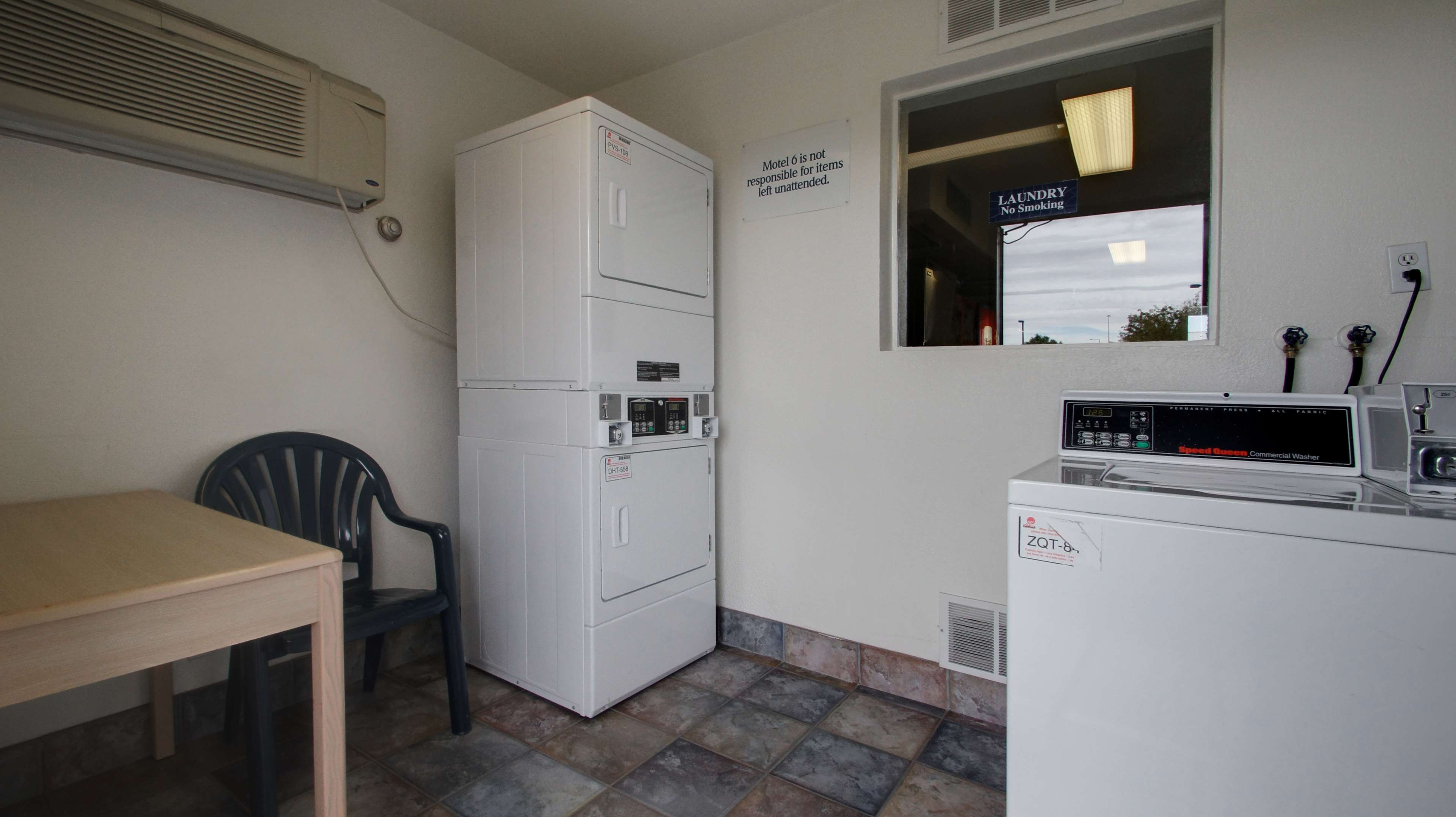 Motel 6 Rock Springs