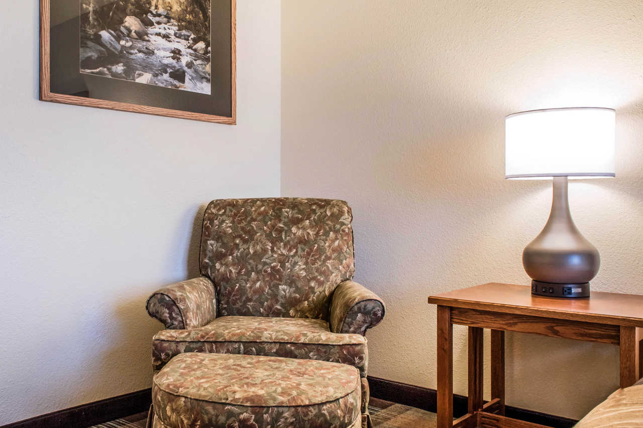 Comfort Inn & Suites