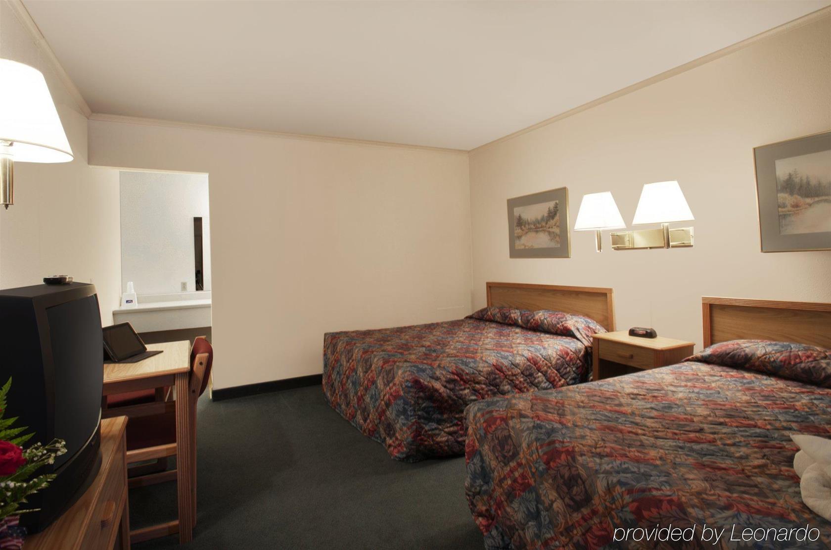 Deer Lodge Motel