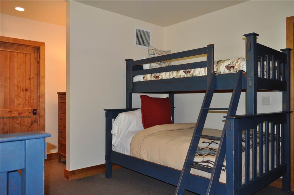 Granite Ridge Lodges