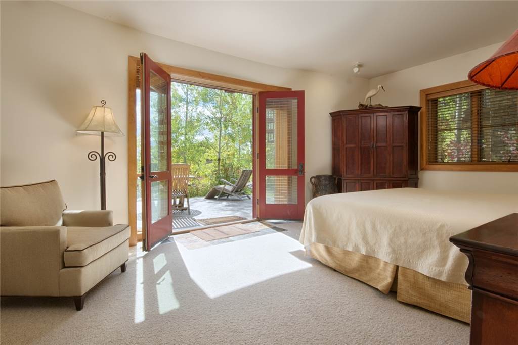 Granite Ridge Lodges