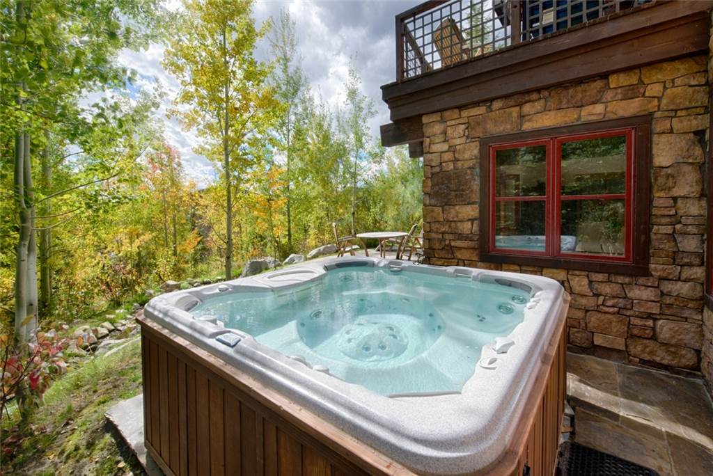 Granite Ridge Lodges