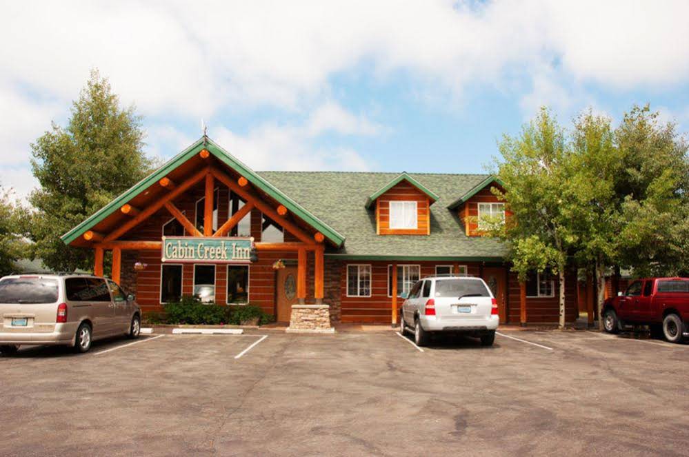 Cabin Creek Inn