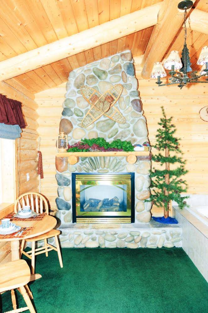 Cabin Creek Inn