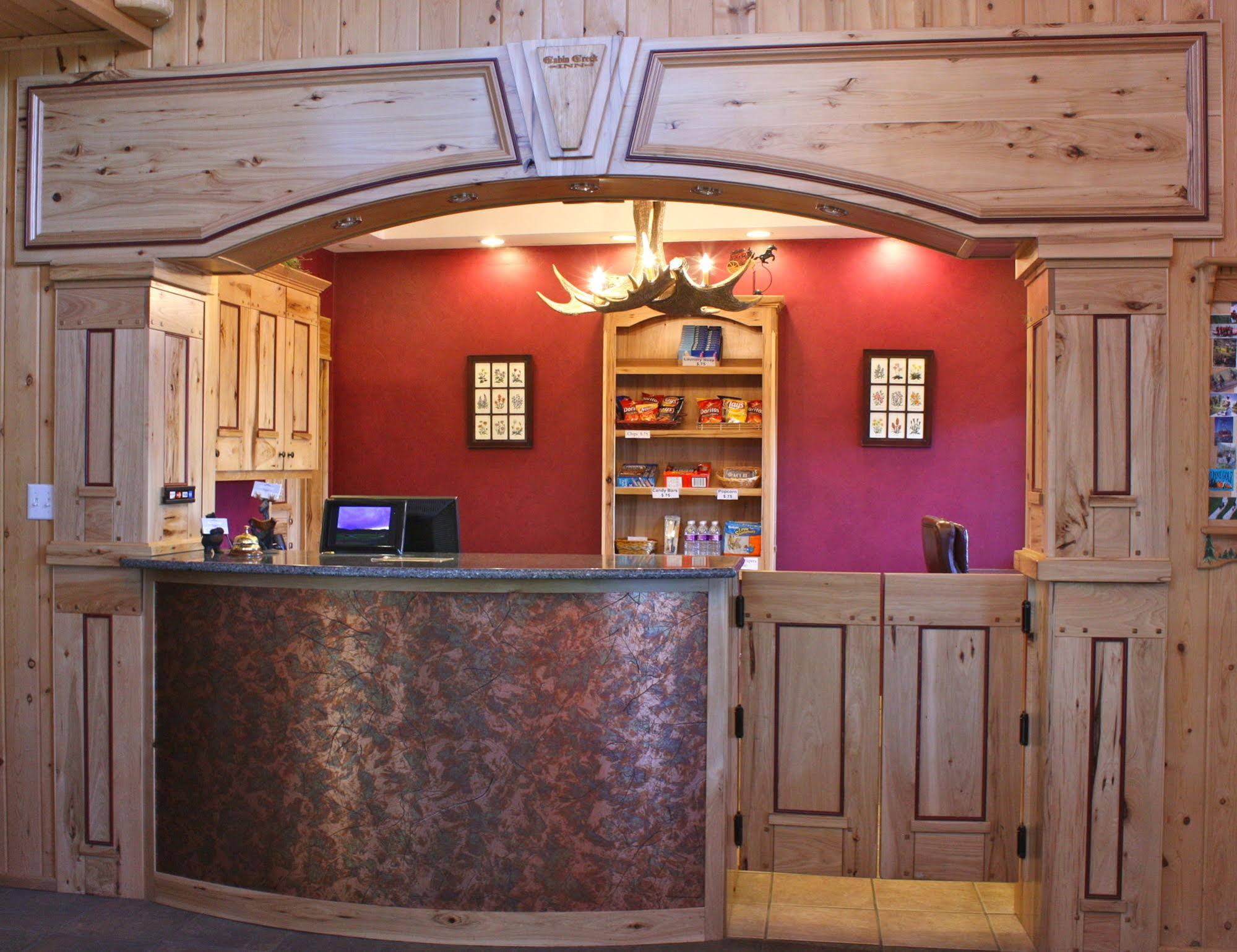 Cabin Creek Inn