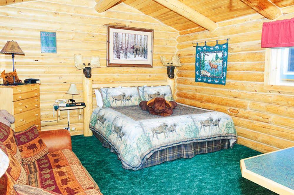 Cabin Creek Inn