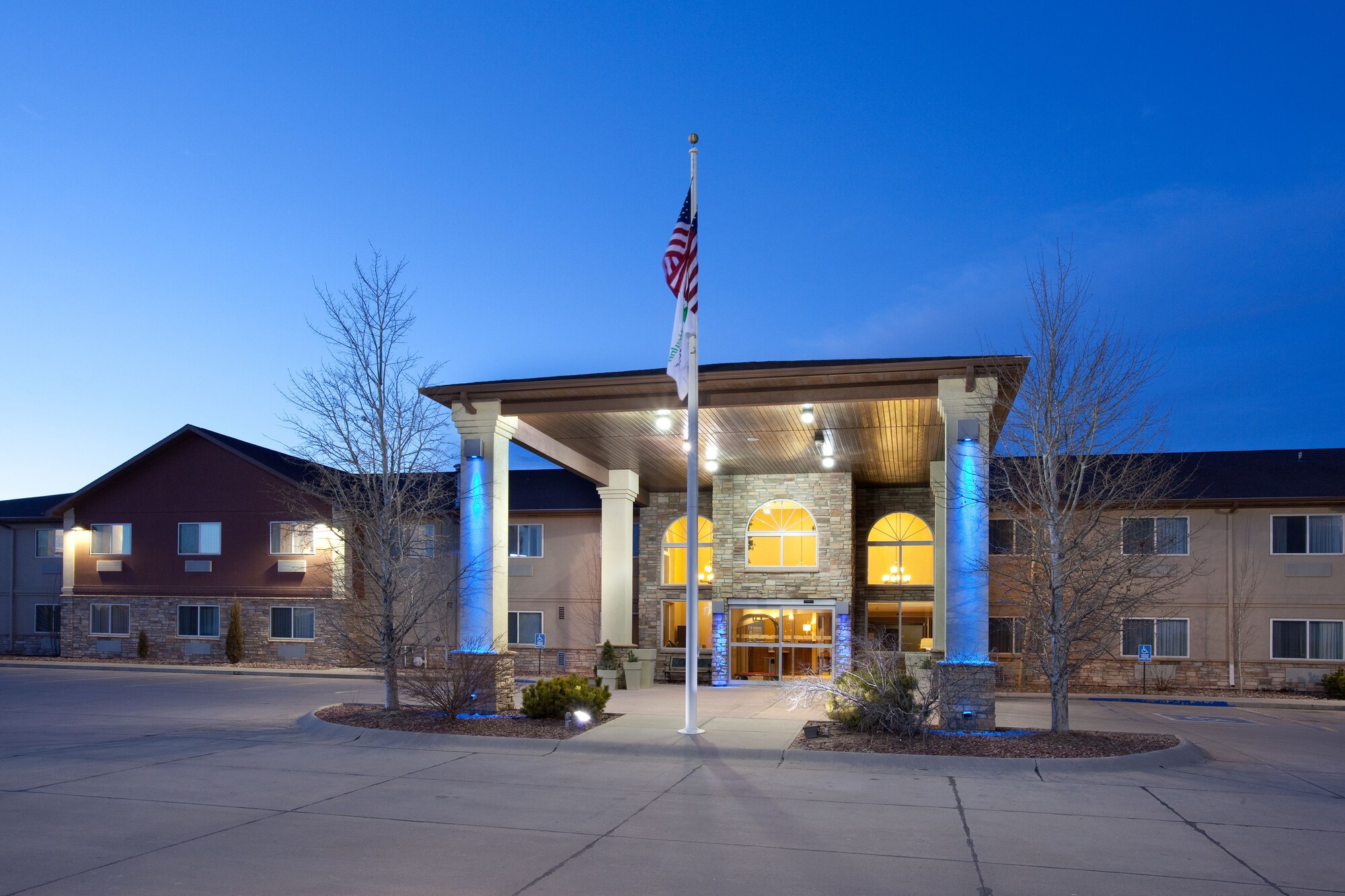 Holiday Inn Express & Suites Torrington