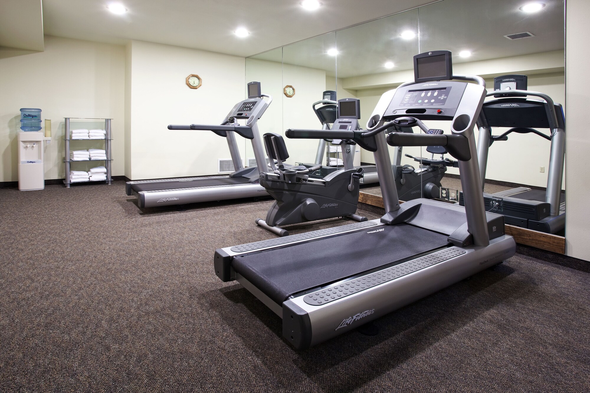 Holiday Inn Express & Suites Torrington
