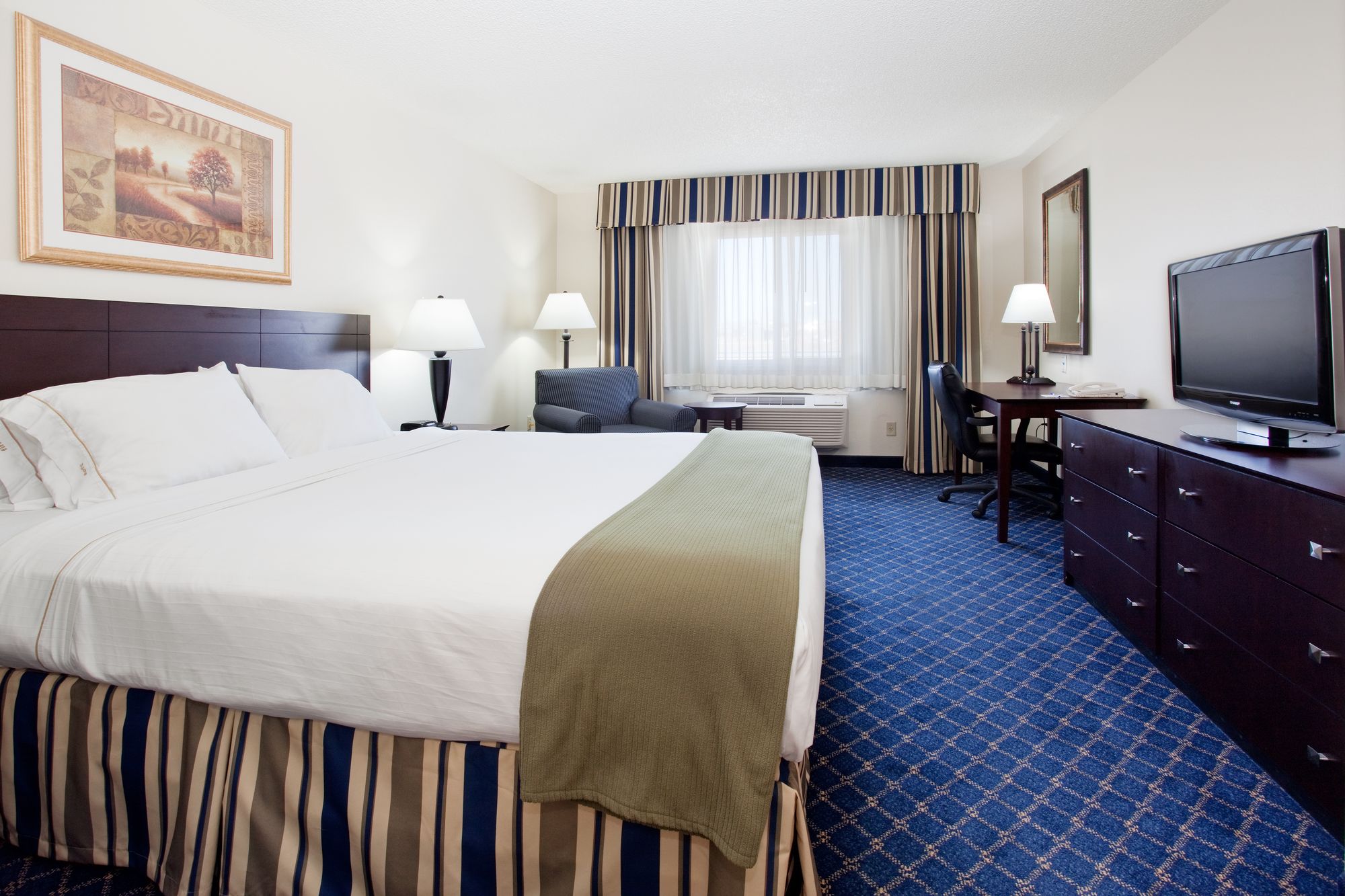 Holiday Inn Express & Suites Torrington