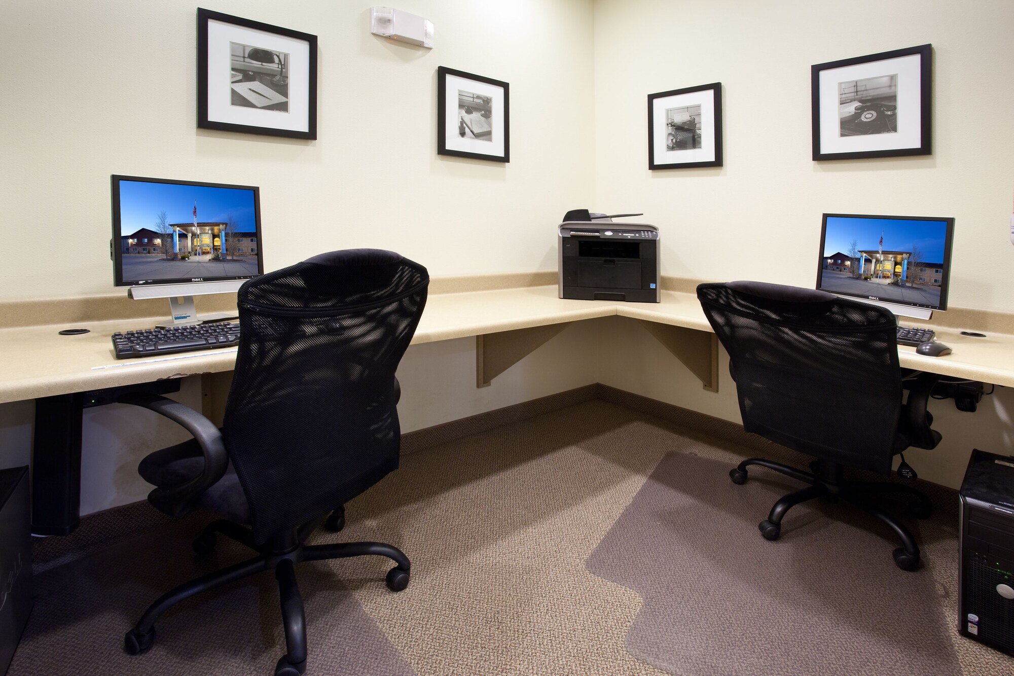 Holiday Inn Express & Suites Torrington