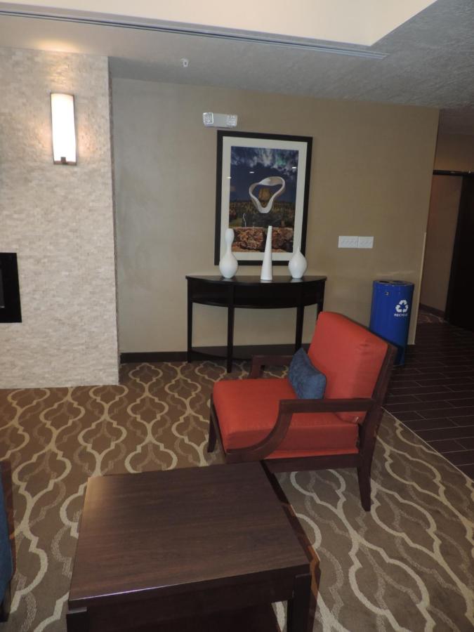 Heartland Inn and Suites