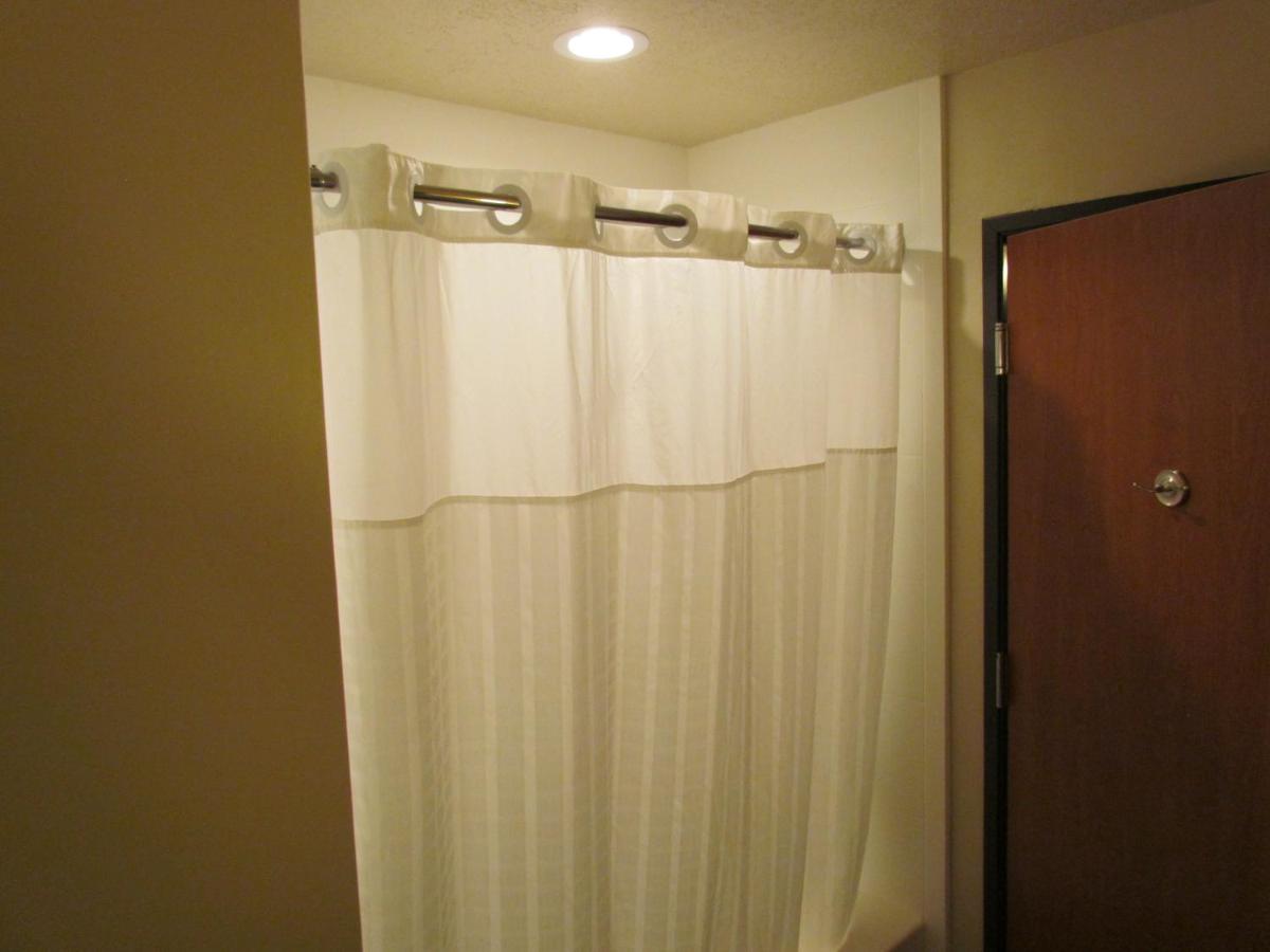 Heartland Inn and Suites