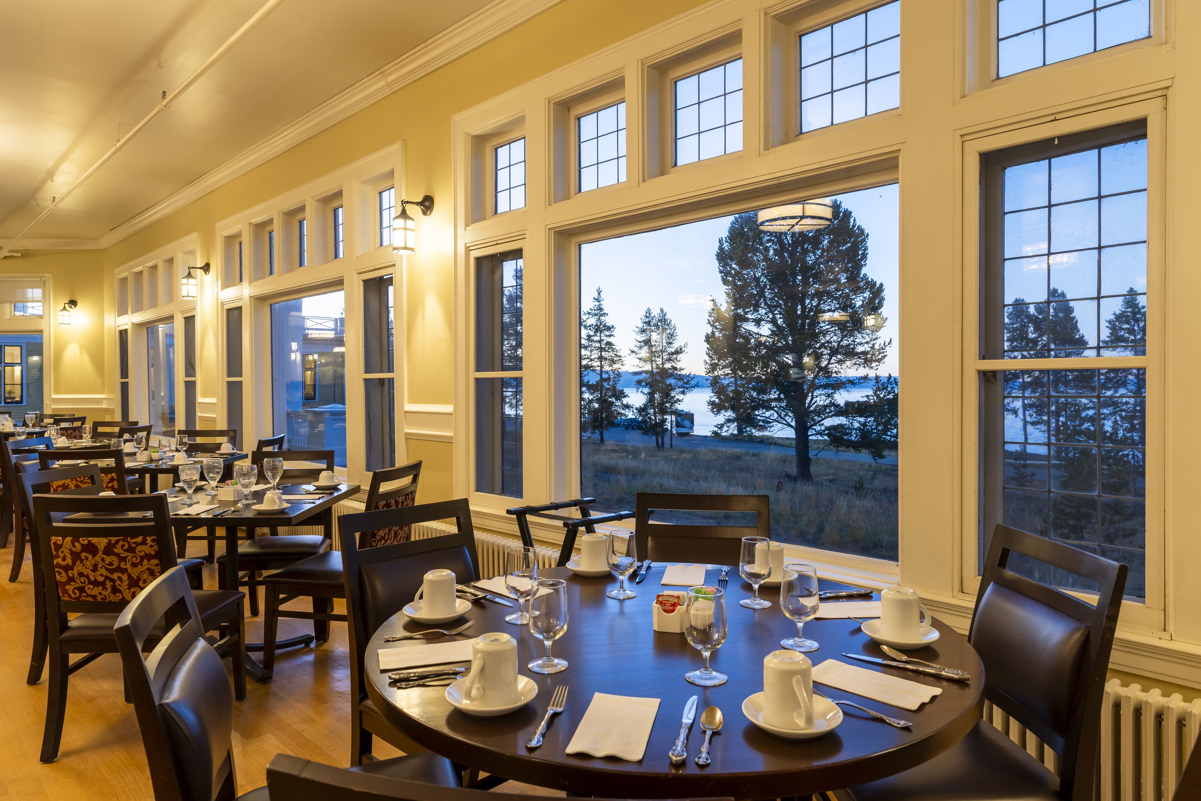 Lake Yellowstone Hotel & Cabins