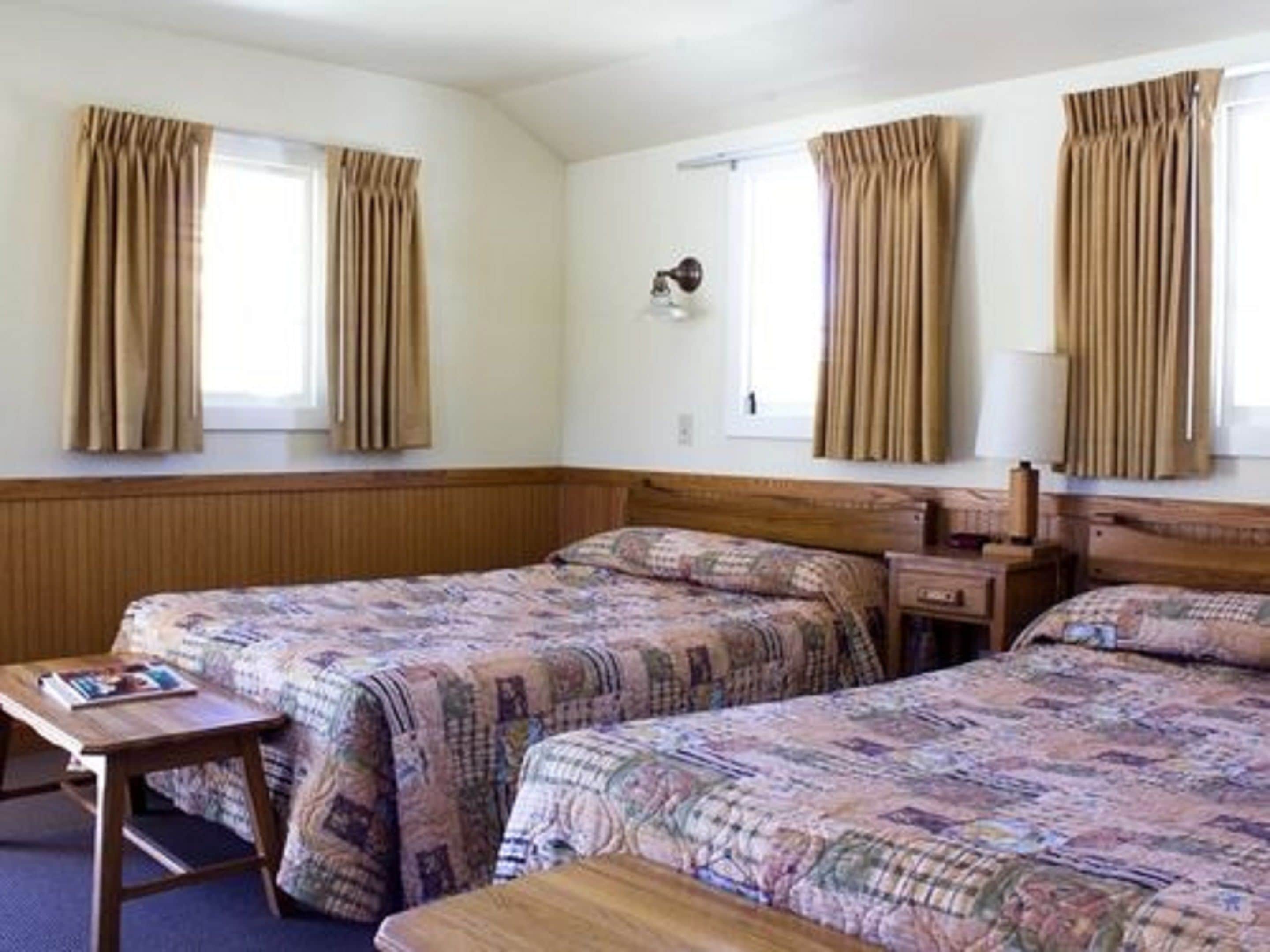 Lake Yellowstone Hotel & Cabins