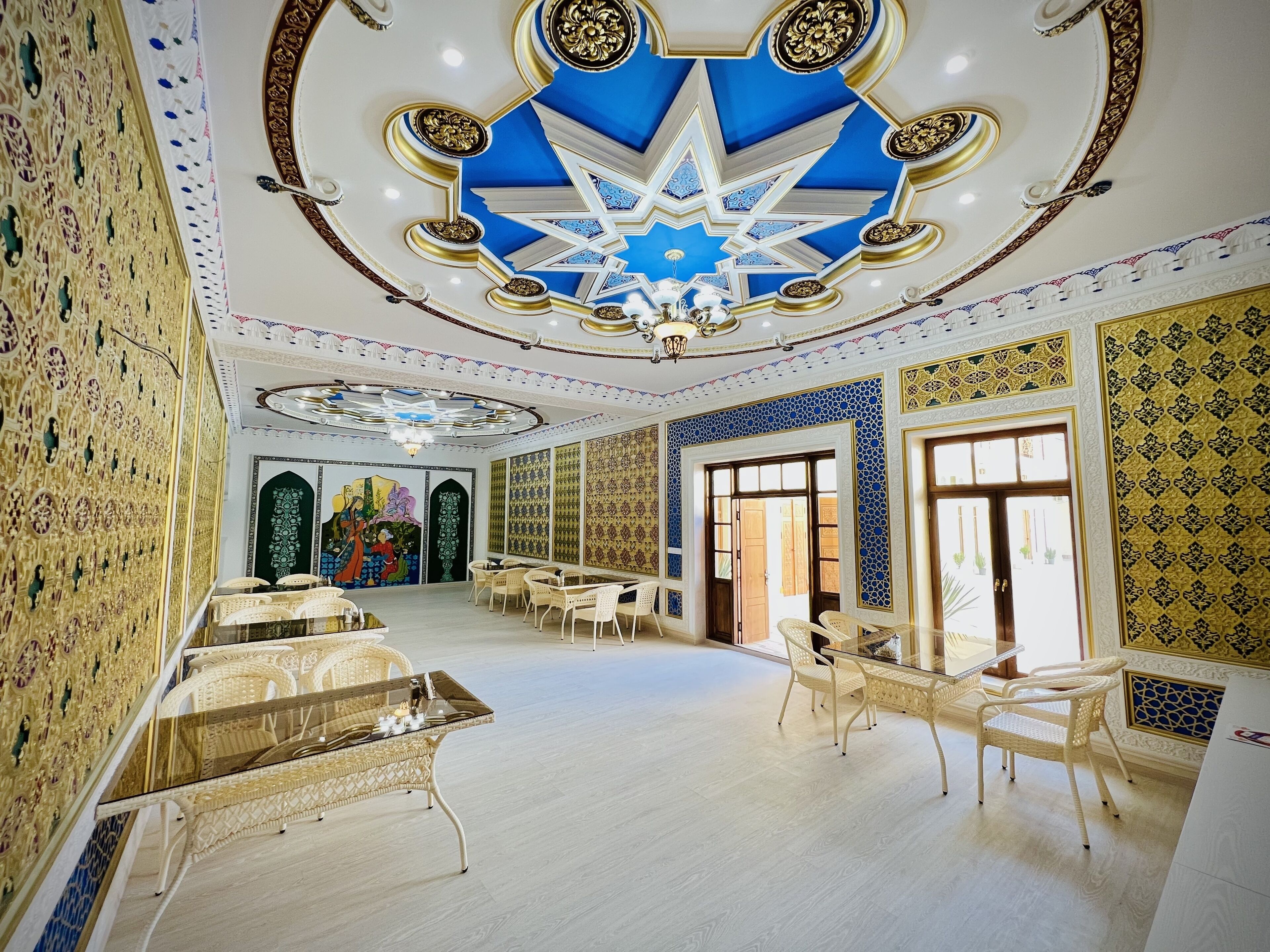 Boutique Hotel Lola