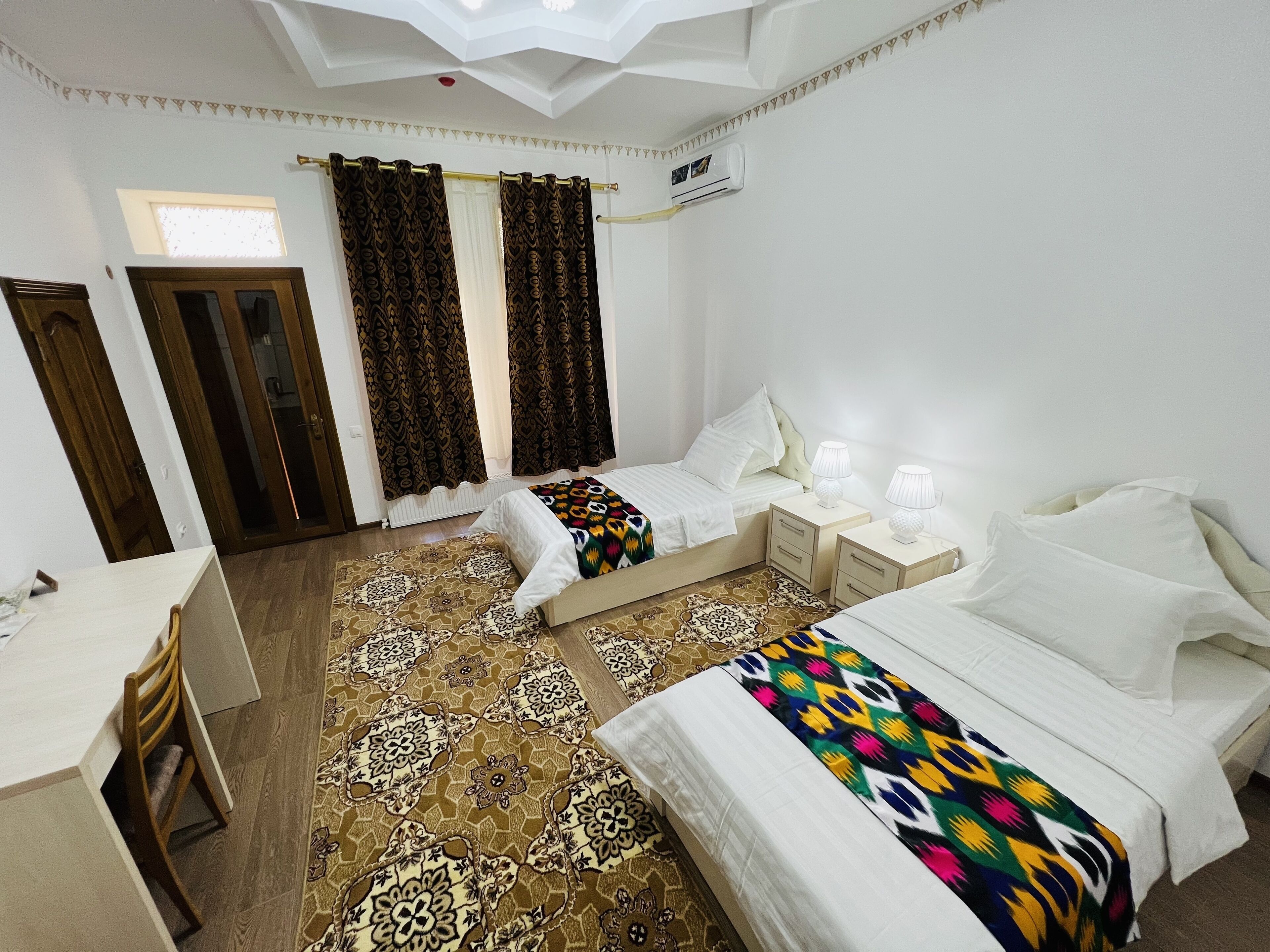 Boutique Hotel Lola