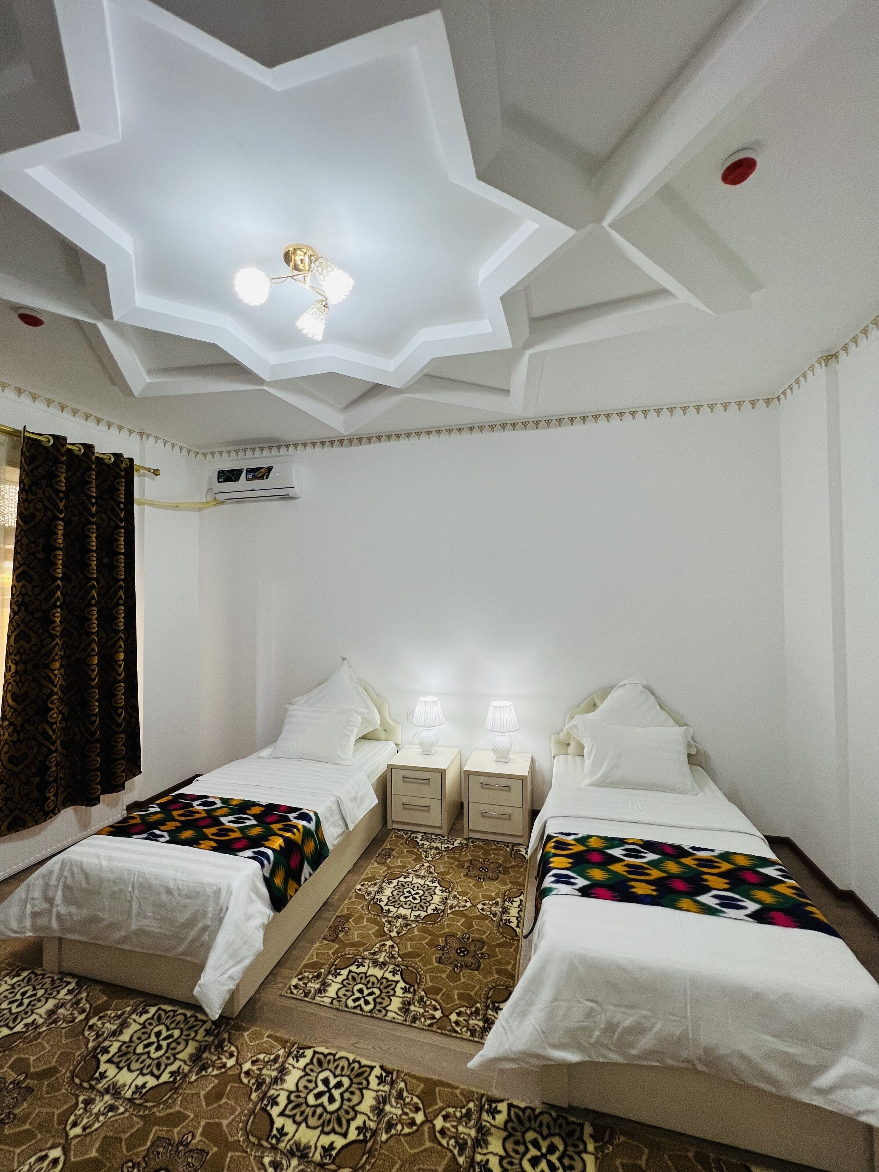 Boutique Hotel Lola