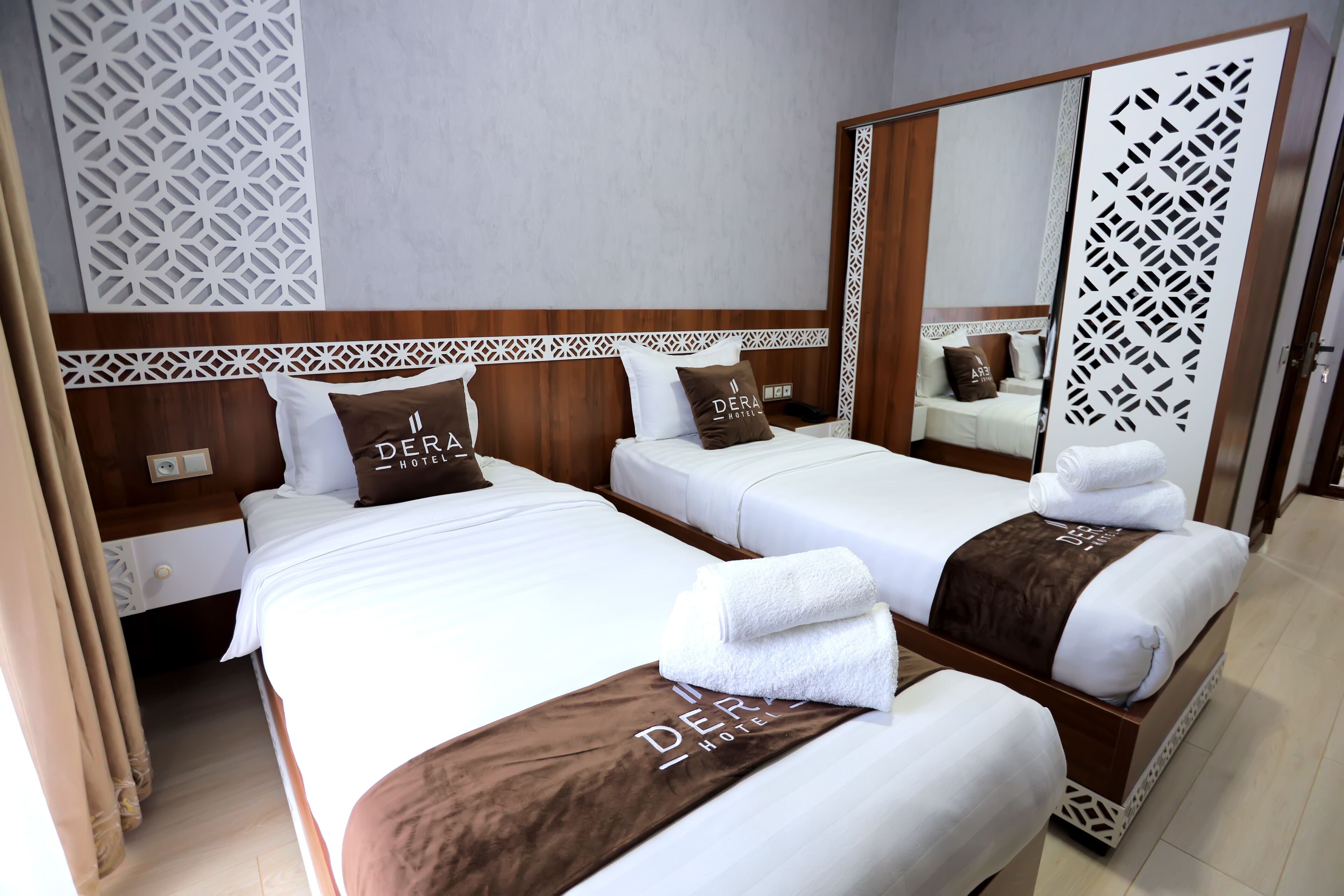 Dera Hotel