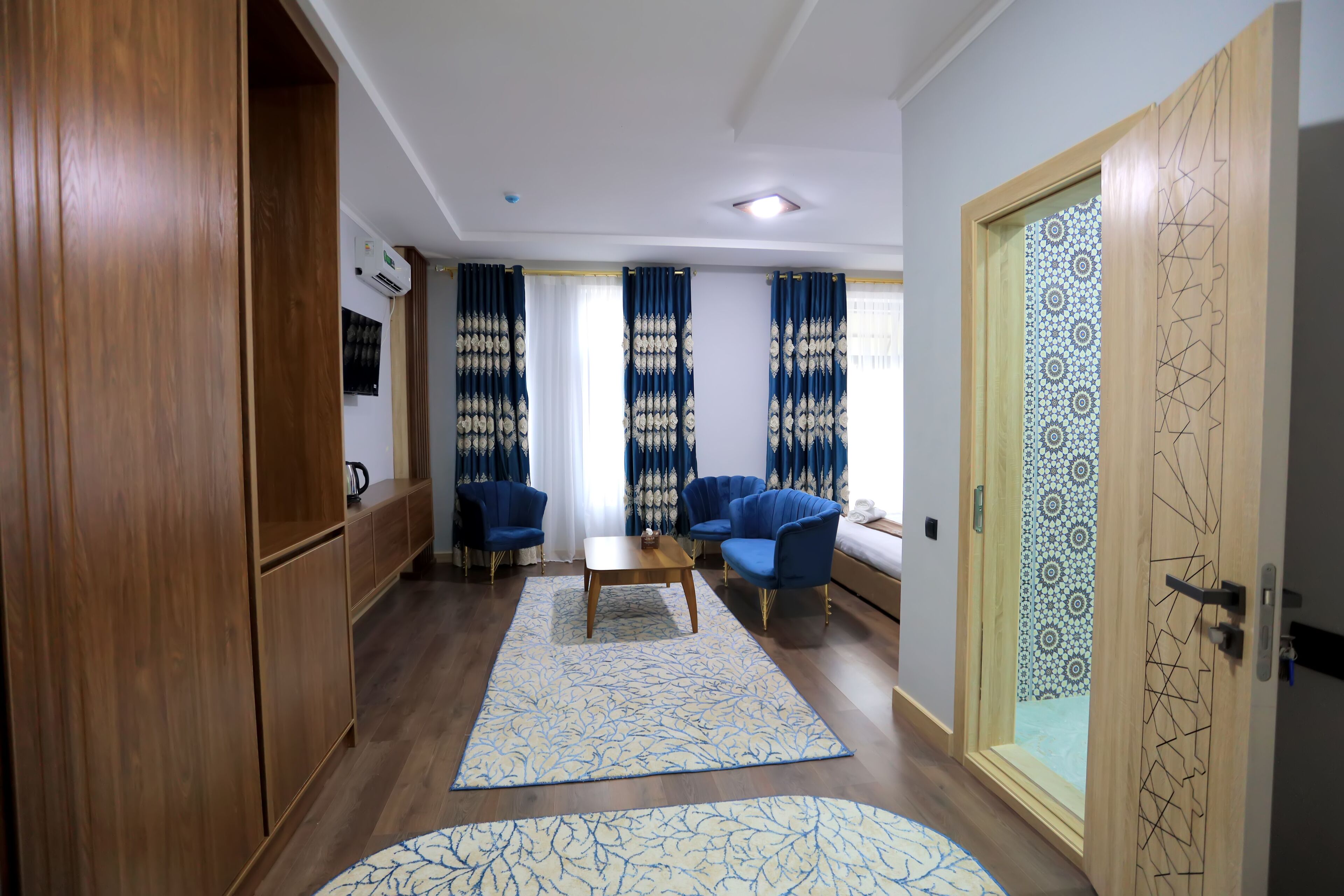 Dera Hotel