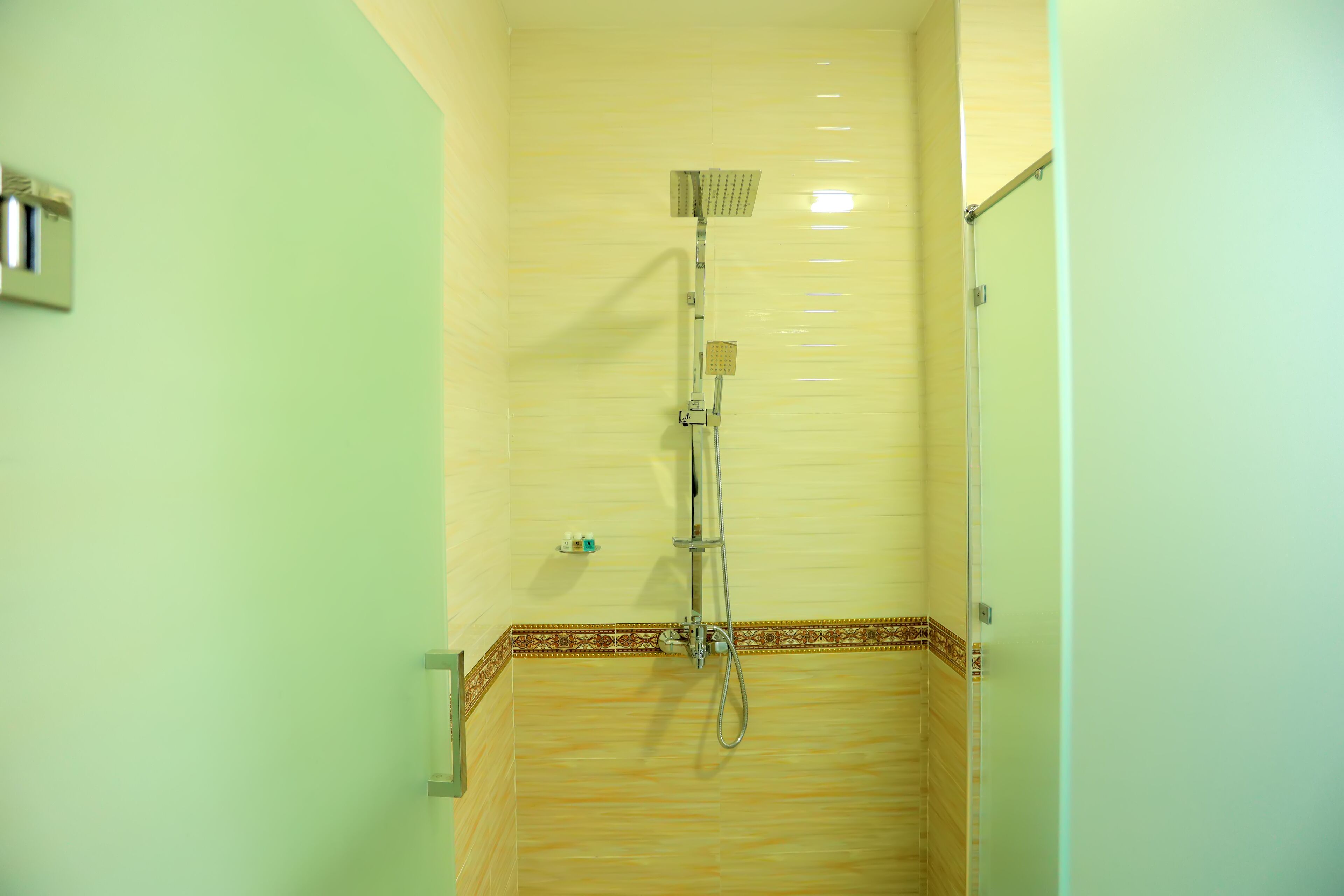 Dera Hotel