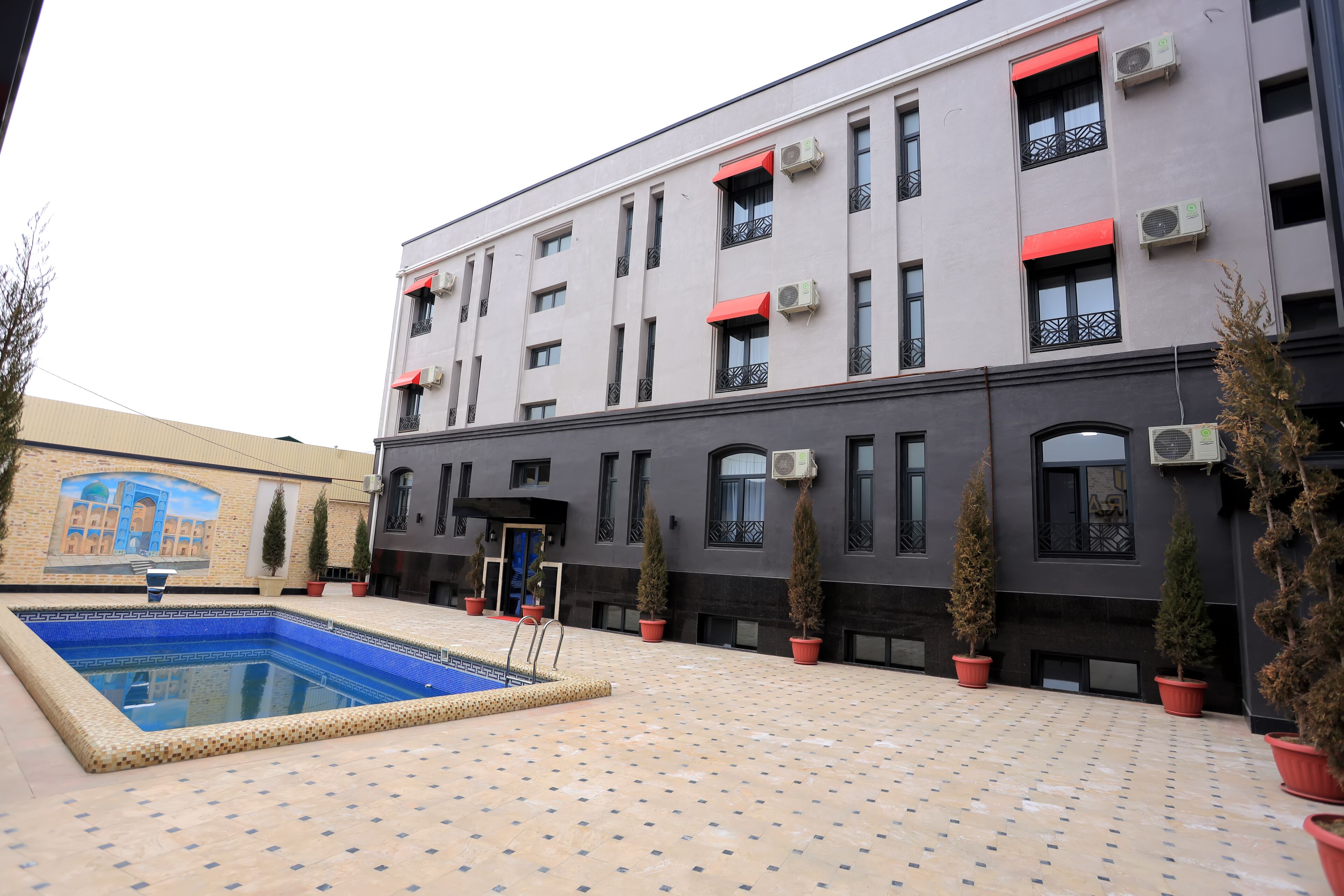Dera Hotel