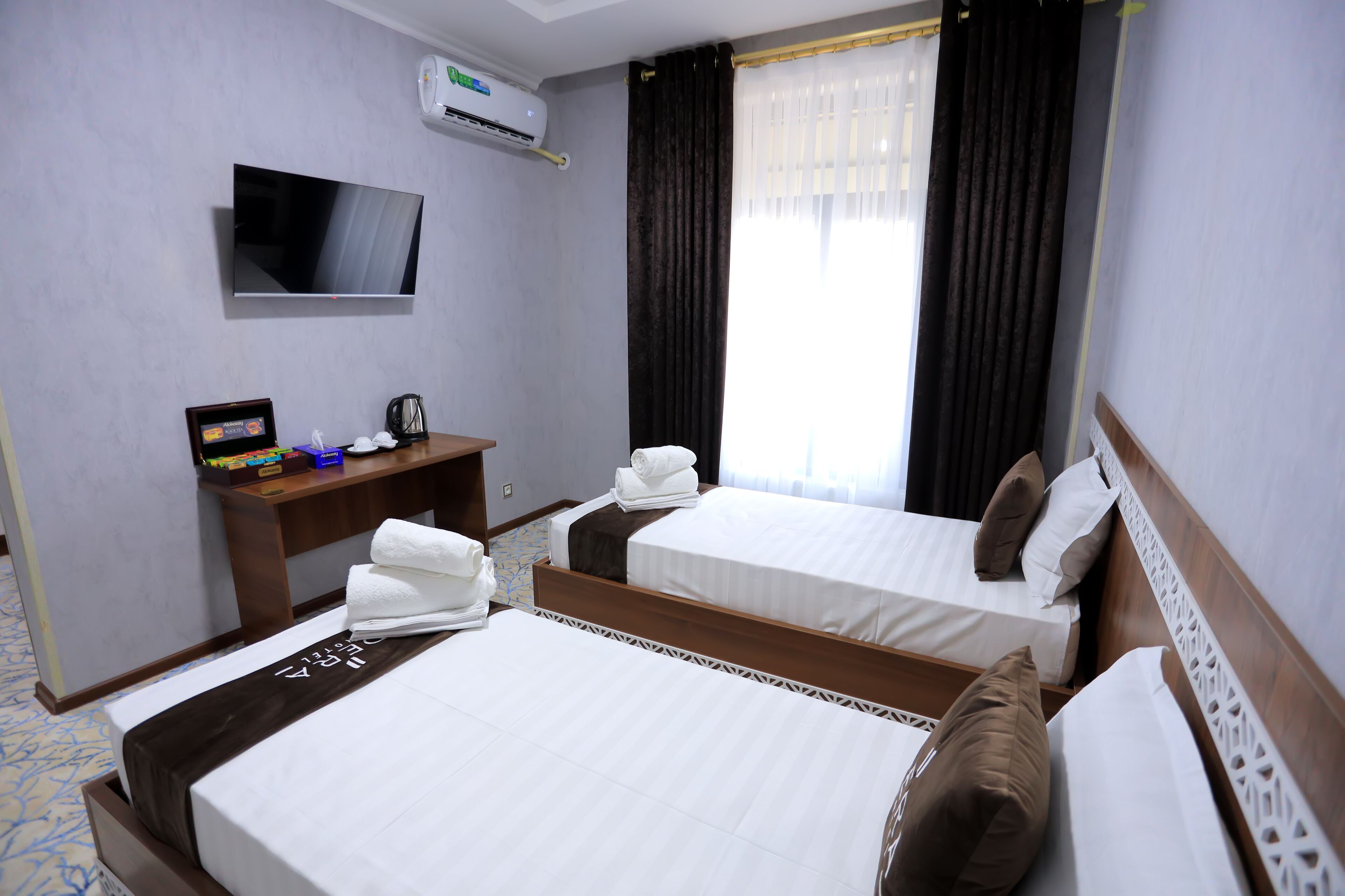Dera Hotel