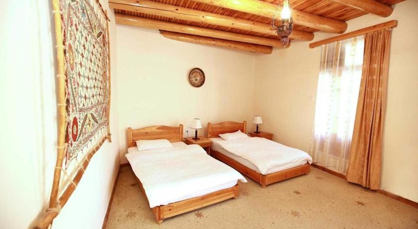 Lyabi-House Hotel