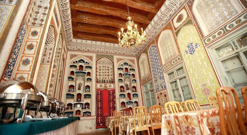 Lyabi-House Hotel