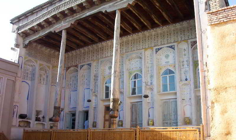 Lyabi-House Hotel