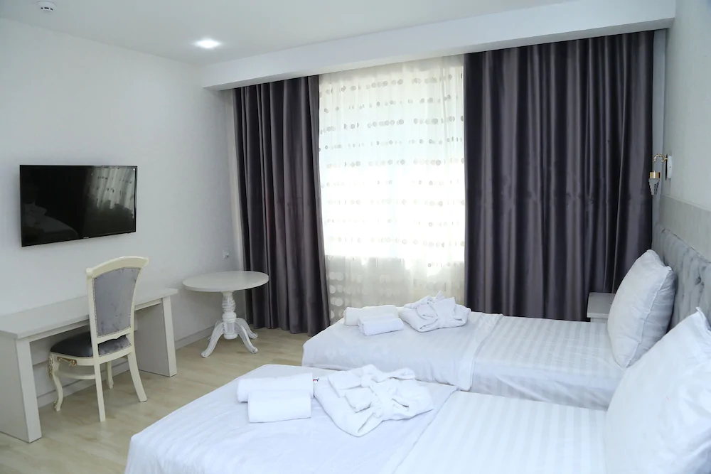 Oydin Plaza Hotel