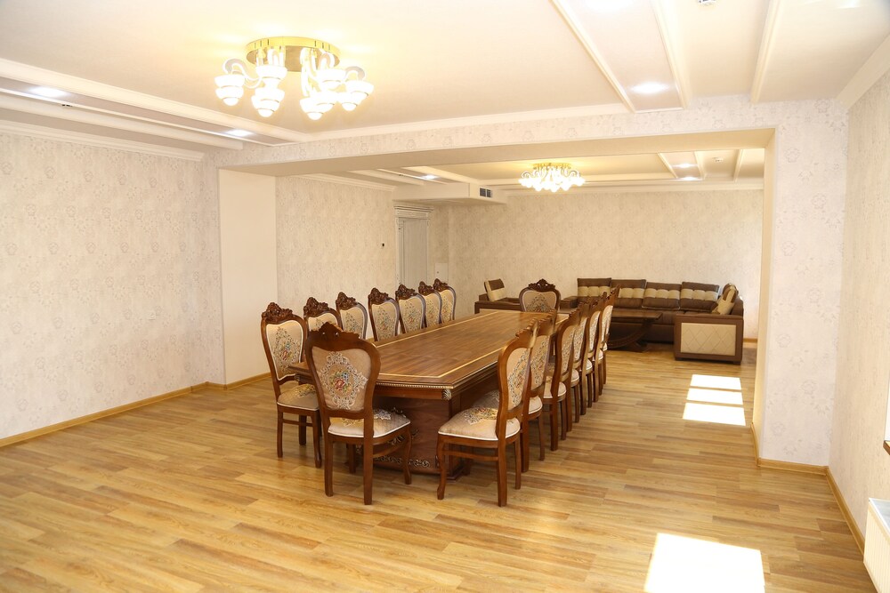 Oydin Plaza Hotel
