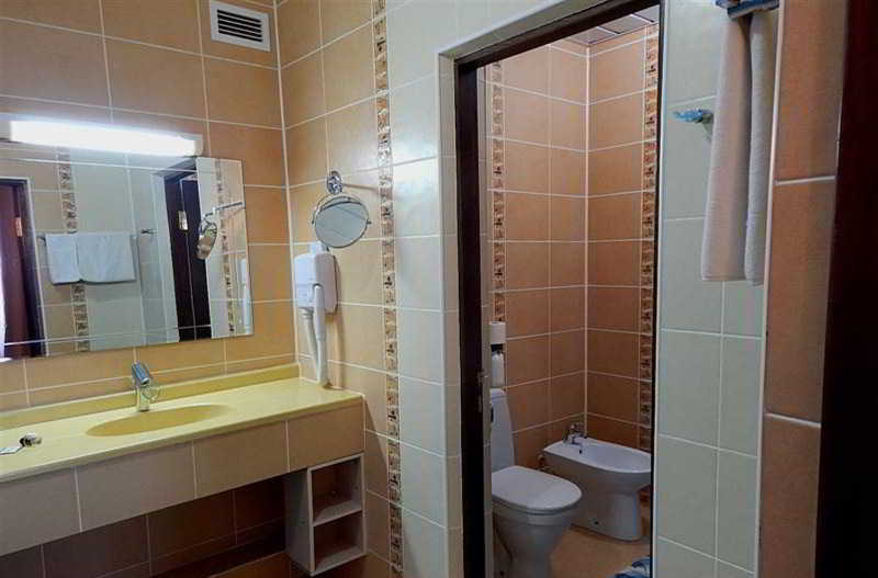 Silk Road Hotel