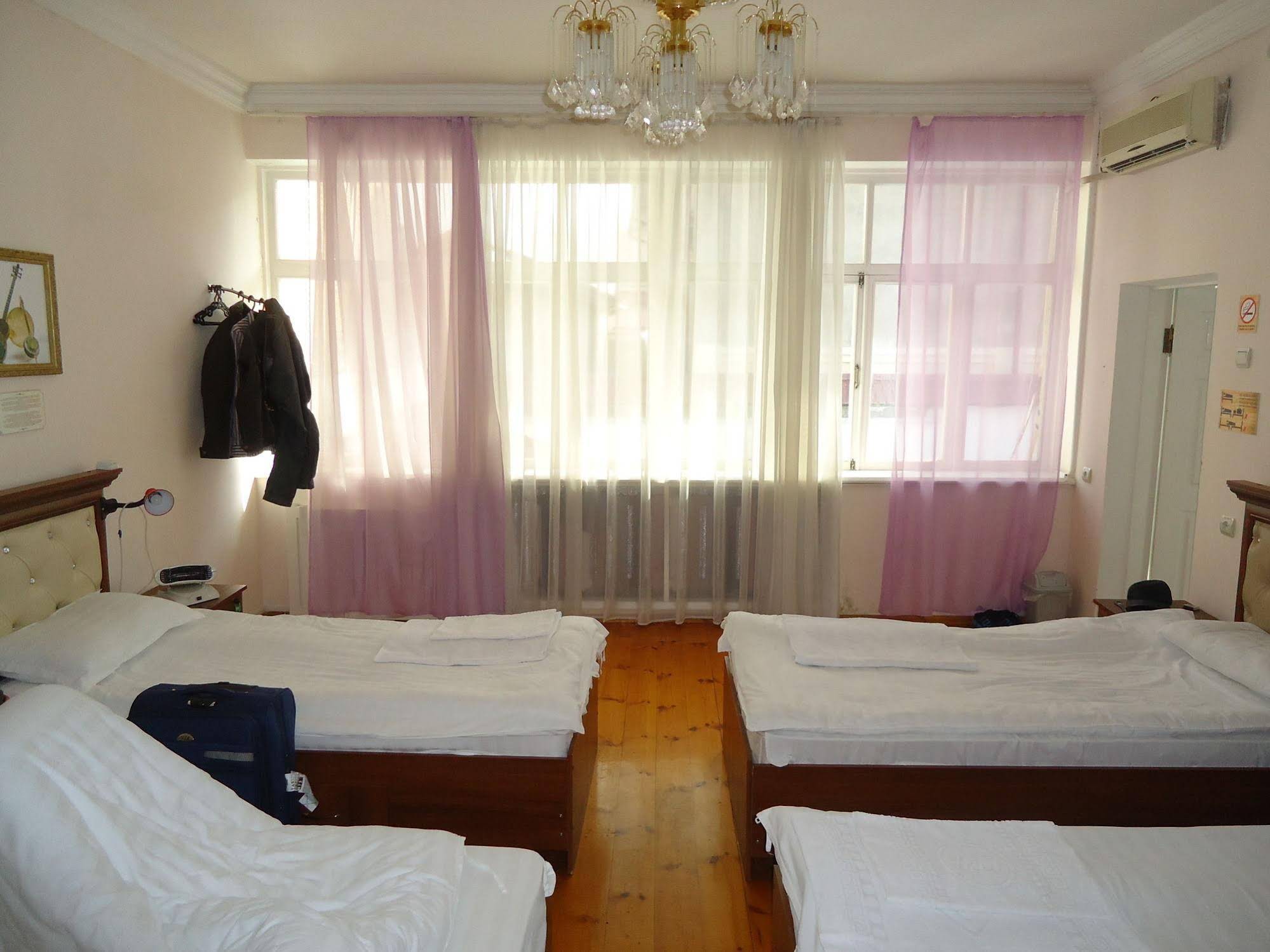Art Hostel