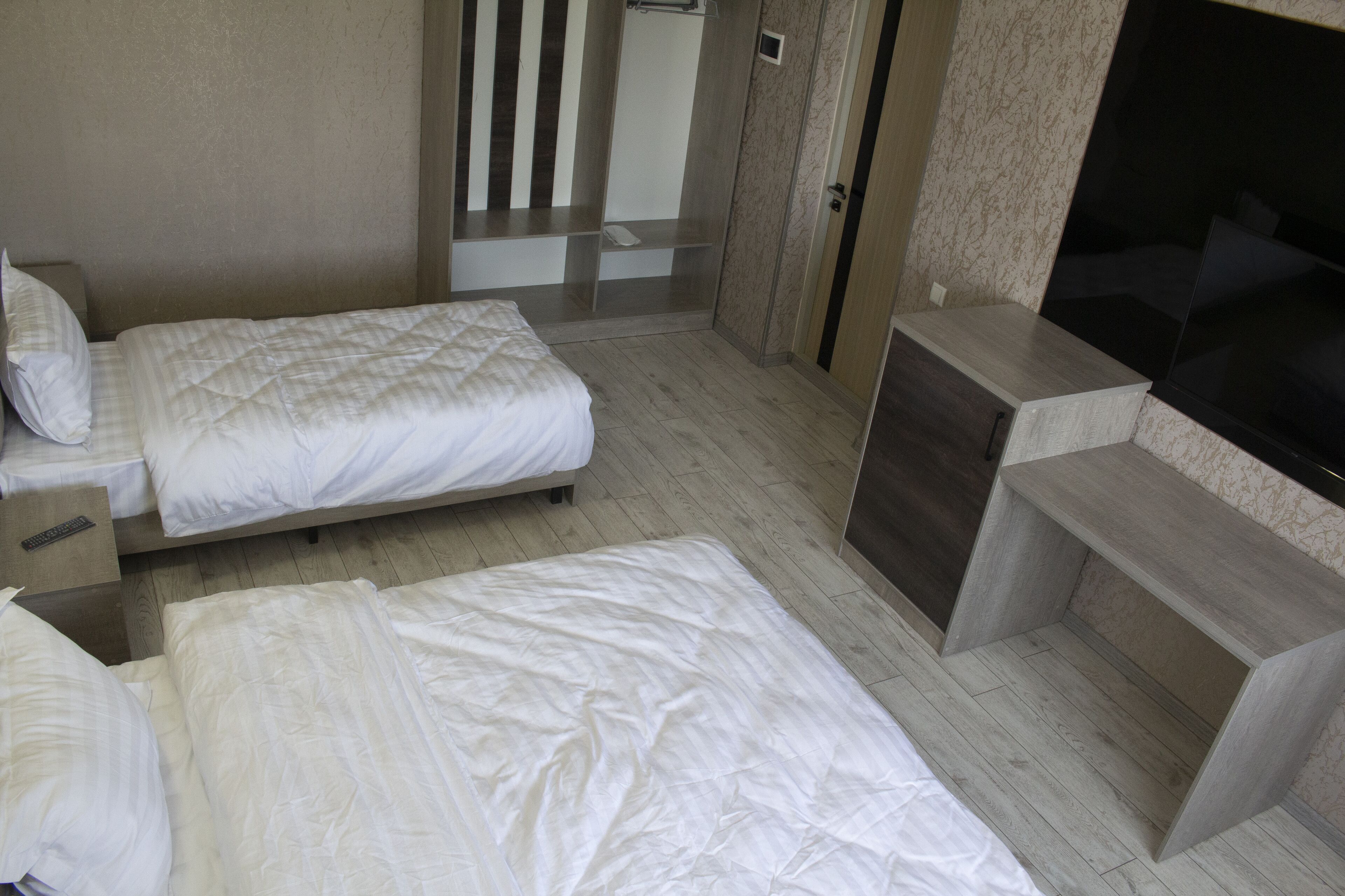 Artist Regency Hotel