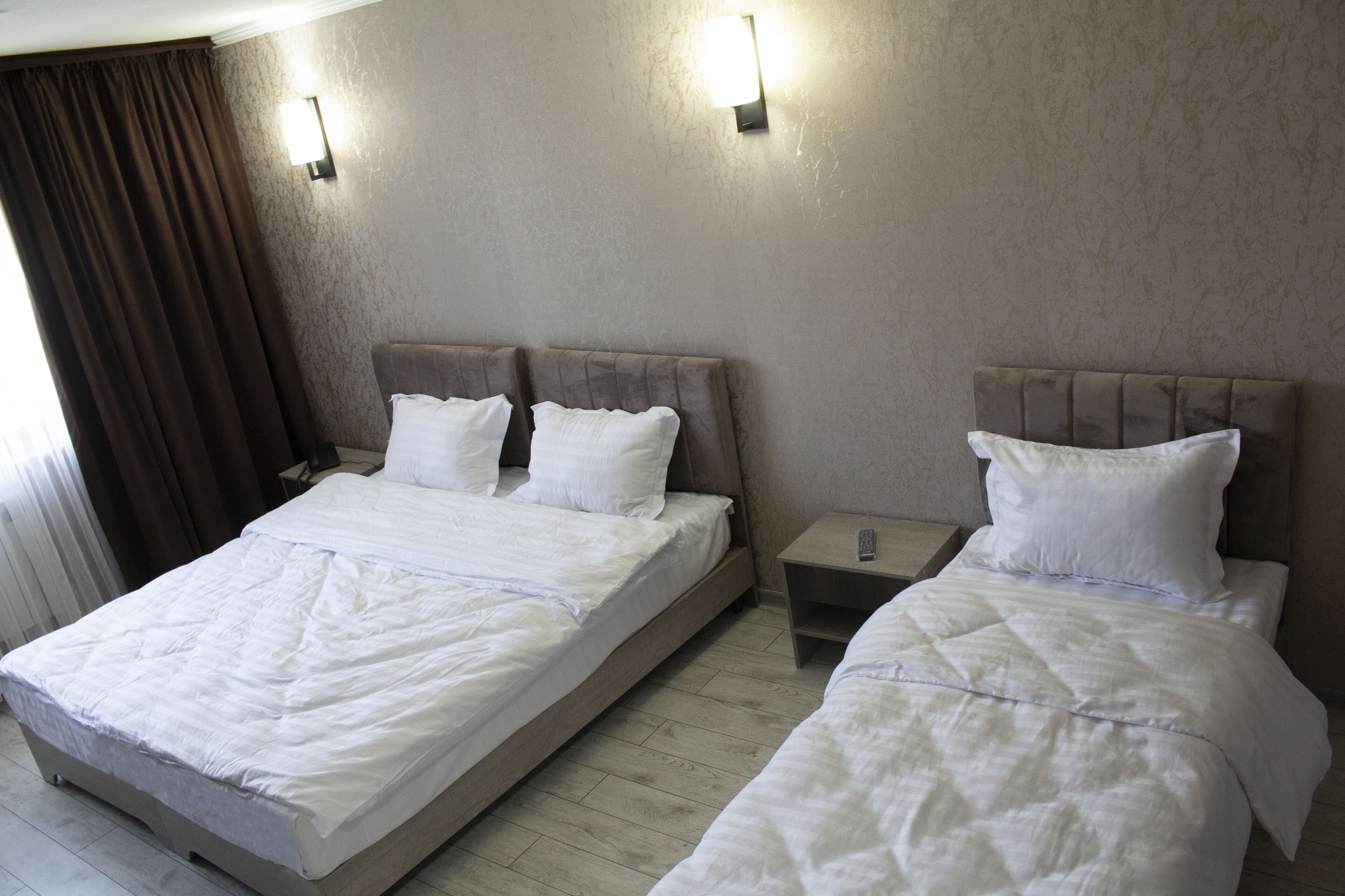 Artist Regency Hotel